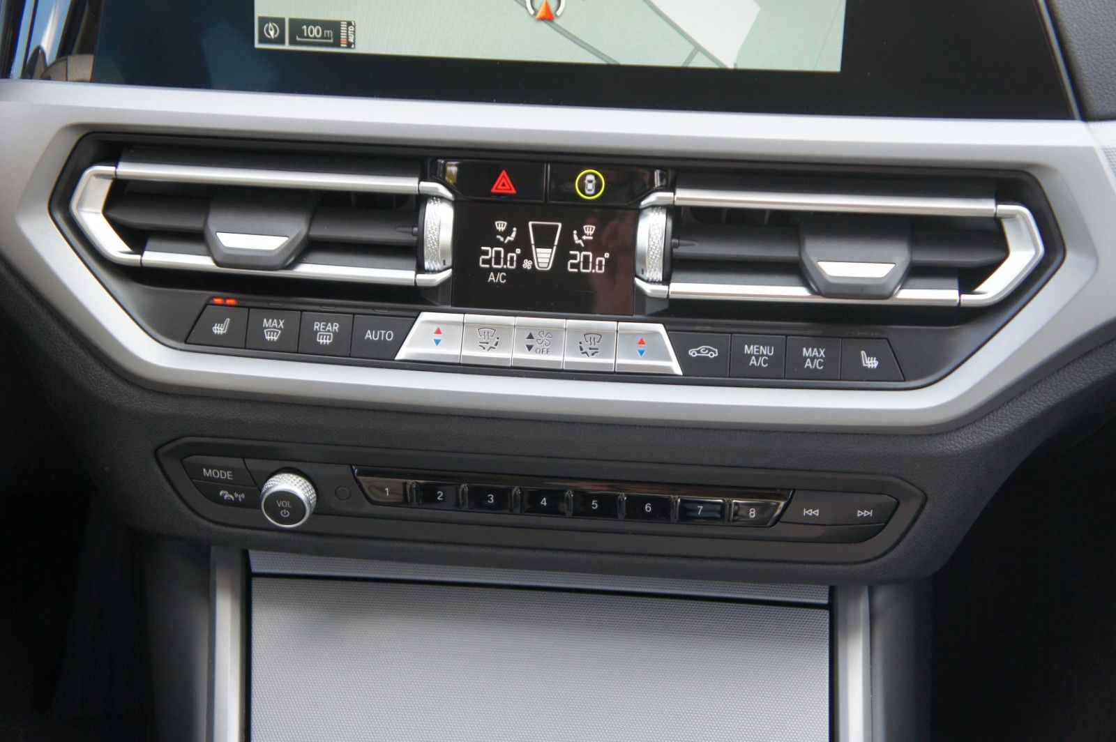 BMW 320d xDrive Advantage - Samsaru's Car Outlet