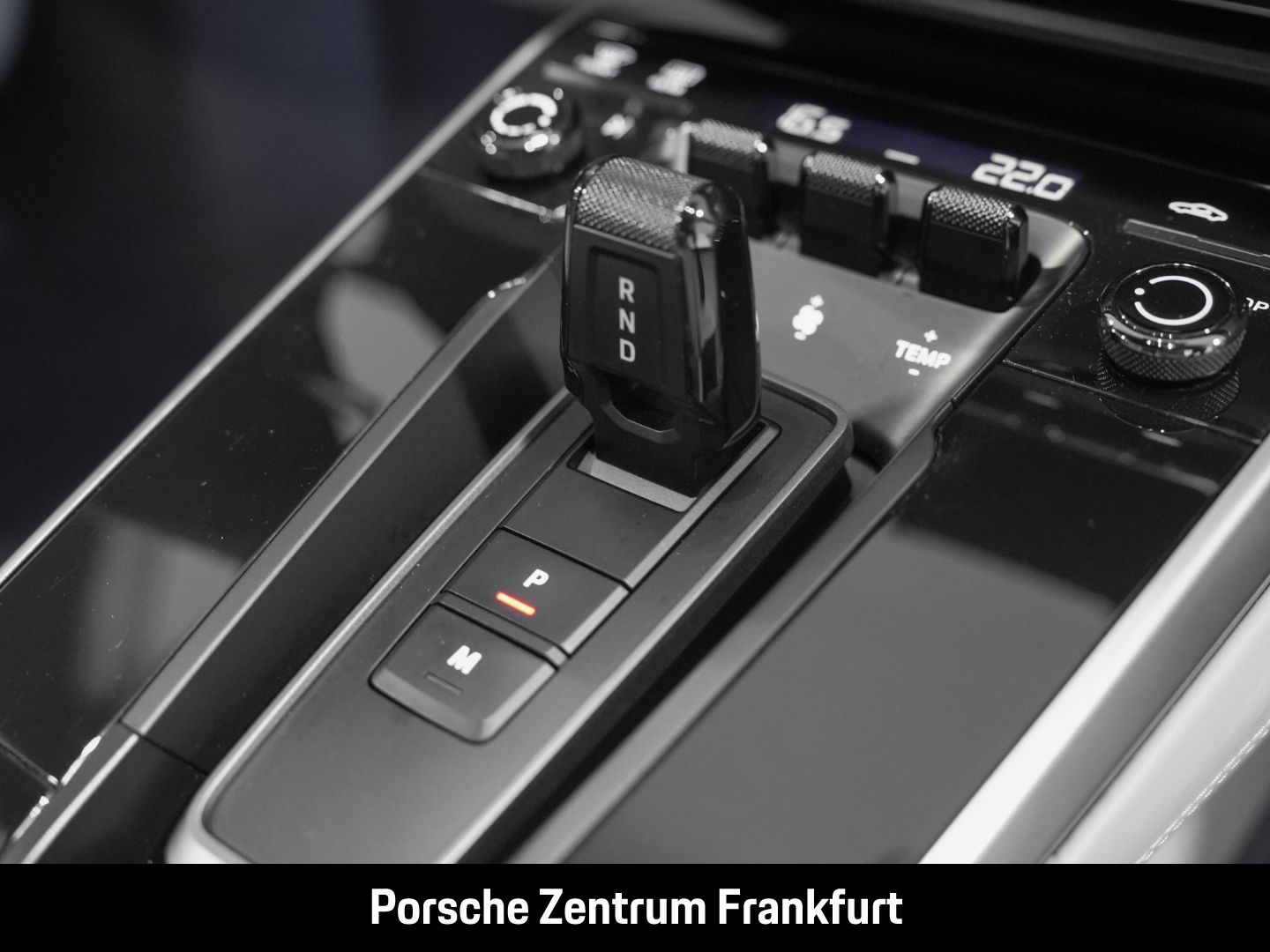 Porsche 992 911 Turbo S Cabriolet Burmester LiftsystemVA