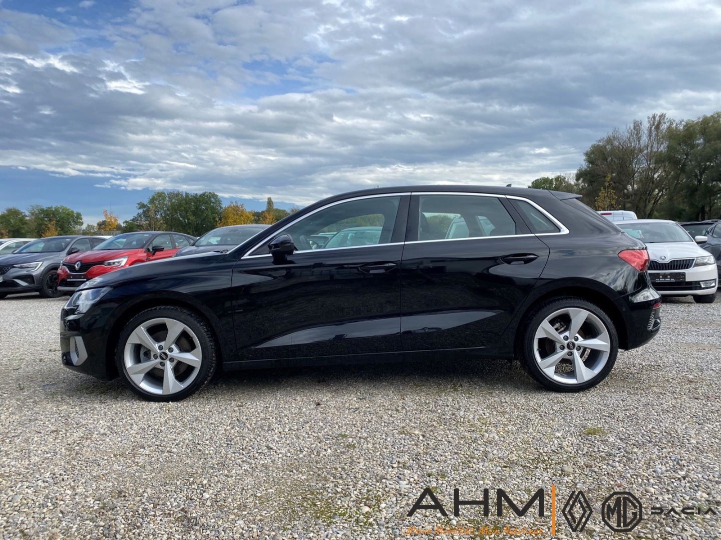 Audi A3 Sportback 30 TFSI advanced - Samsaru's Car Outlet