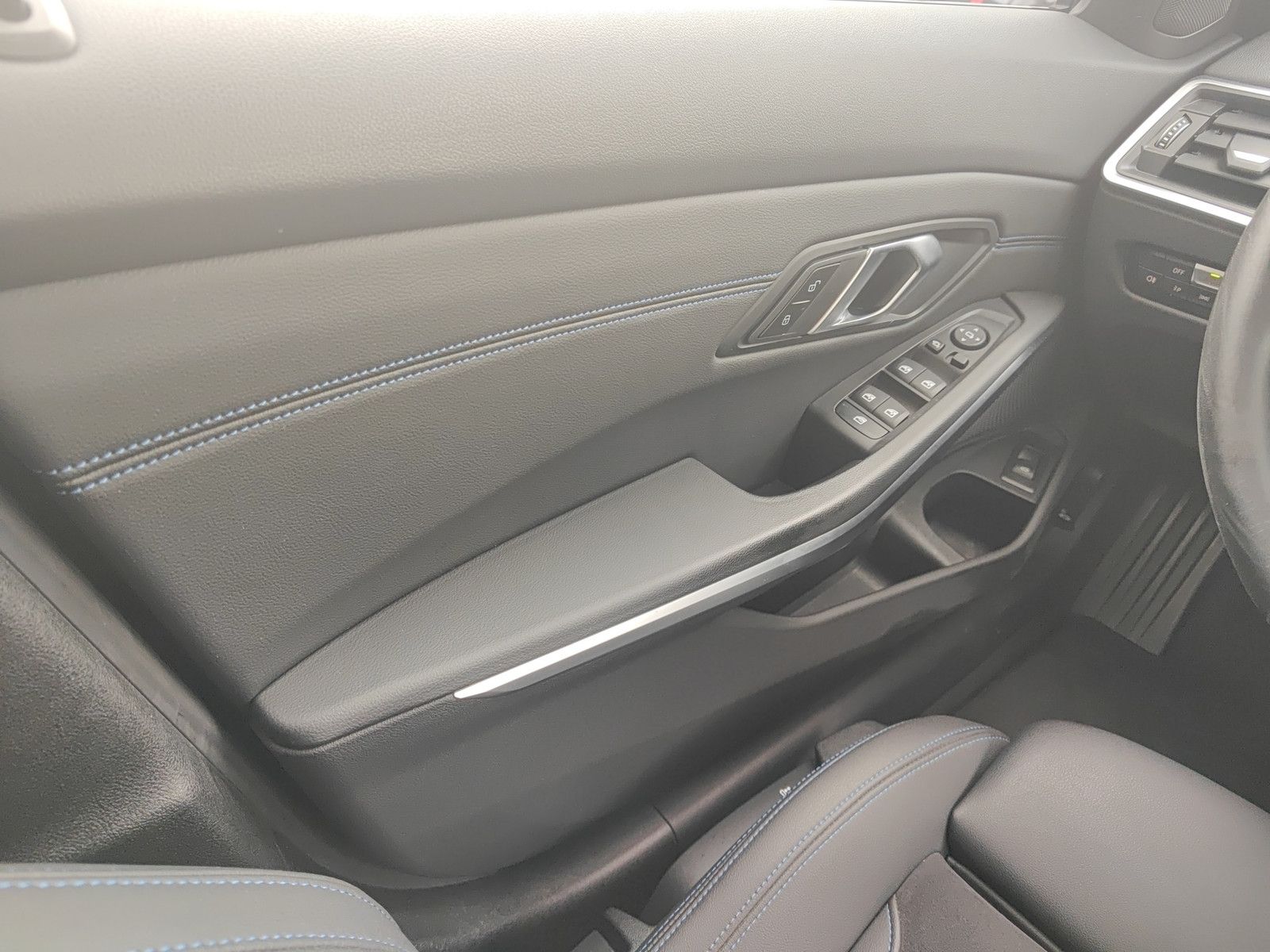 BMW 320d xDrive M Sport - Samsaru's Car Outlet