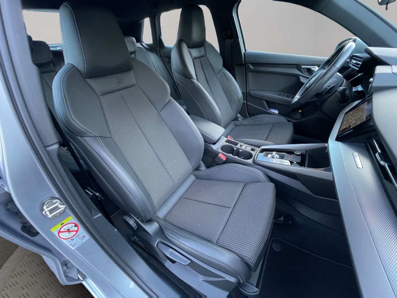 Audi A3 Sportback 30 TFSI LED Navi PDC+ Teilleder