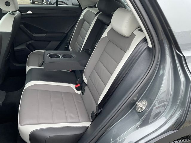 Volkswagen T-Roc Style 1.0 TSI - Samsaru's Car Outlet