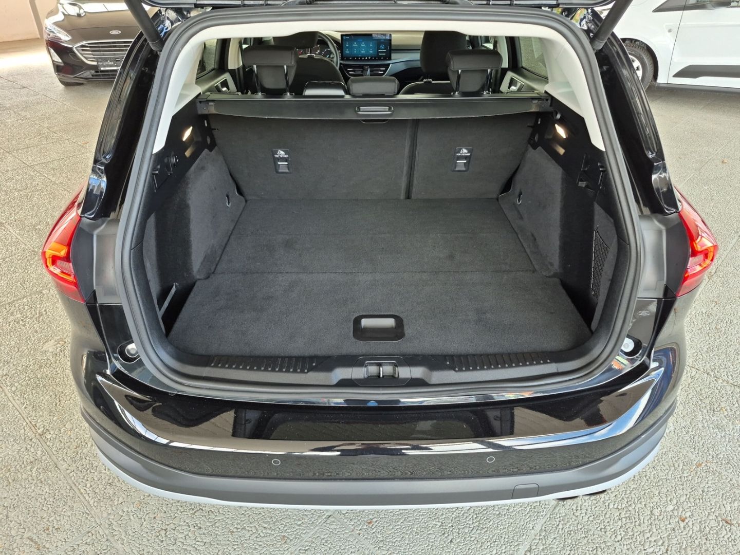 Ford Focus Turnier Active 1.5 EcoBlue Aut. ACC NAVI L