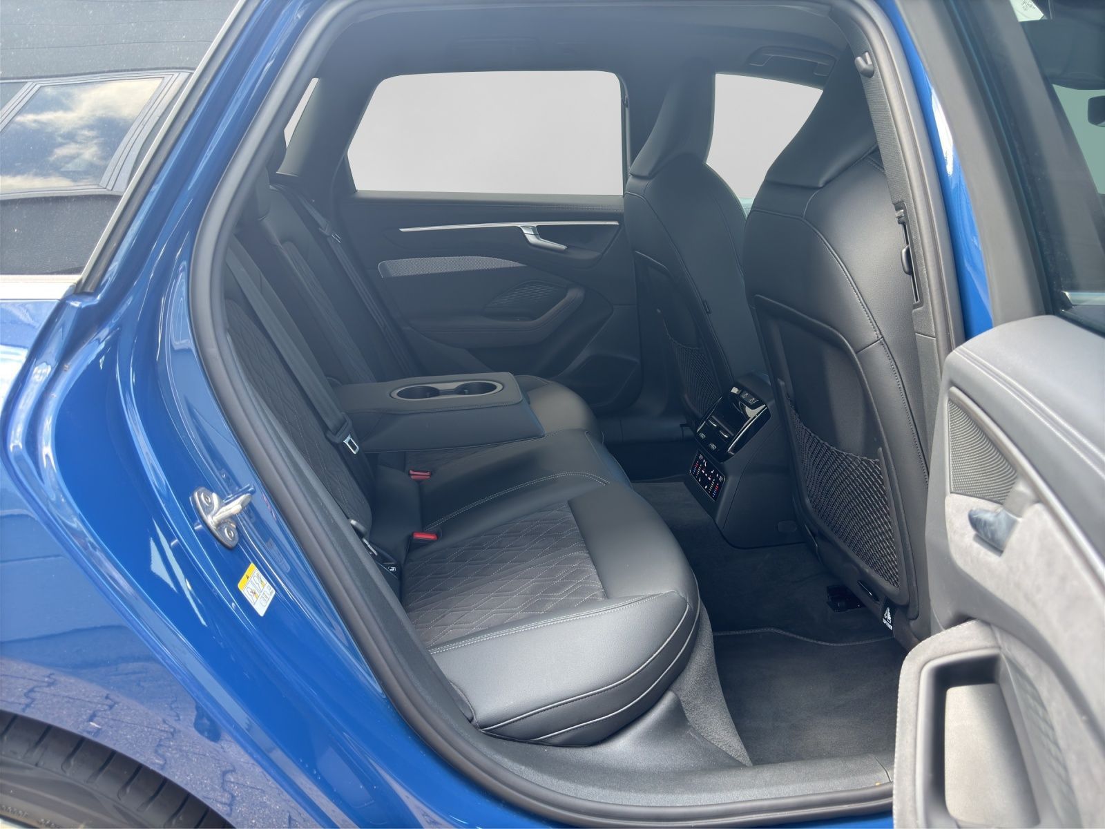 Audi A6 Avant TFSI Q 2x S LINE UPE100 LM20 PANO AHK A