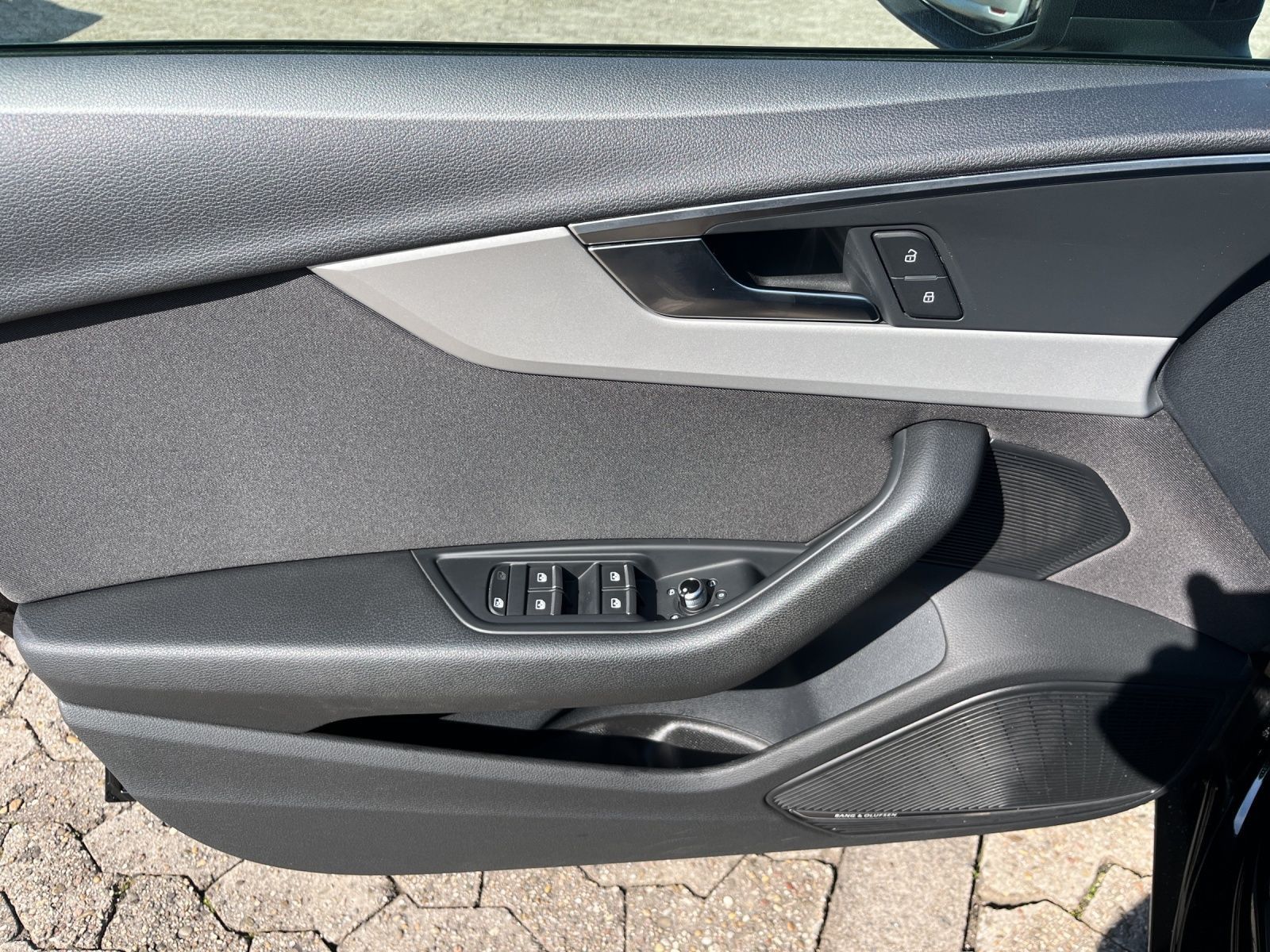 Audi A4 Avant 35 TFSI - Samsaru's Car Outlet