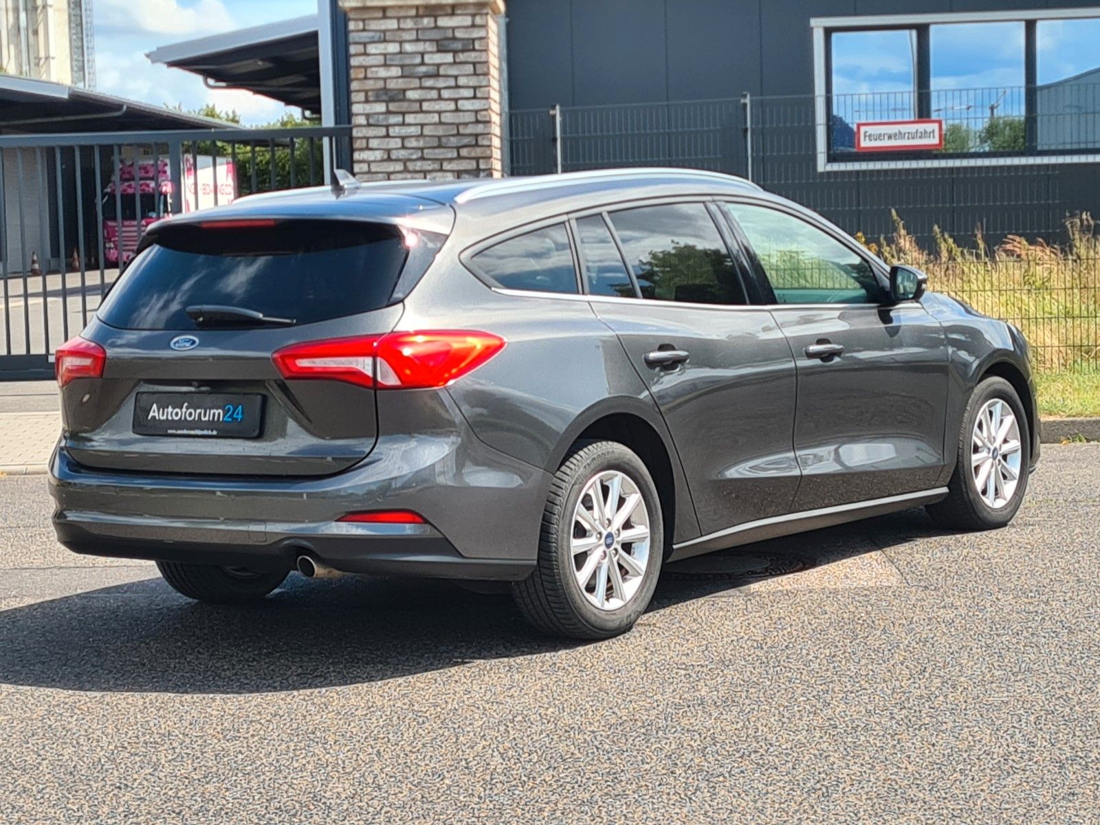 Ford Focus Turnier - Samsaru's Car Outlet