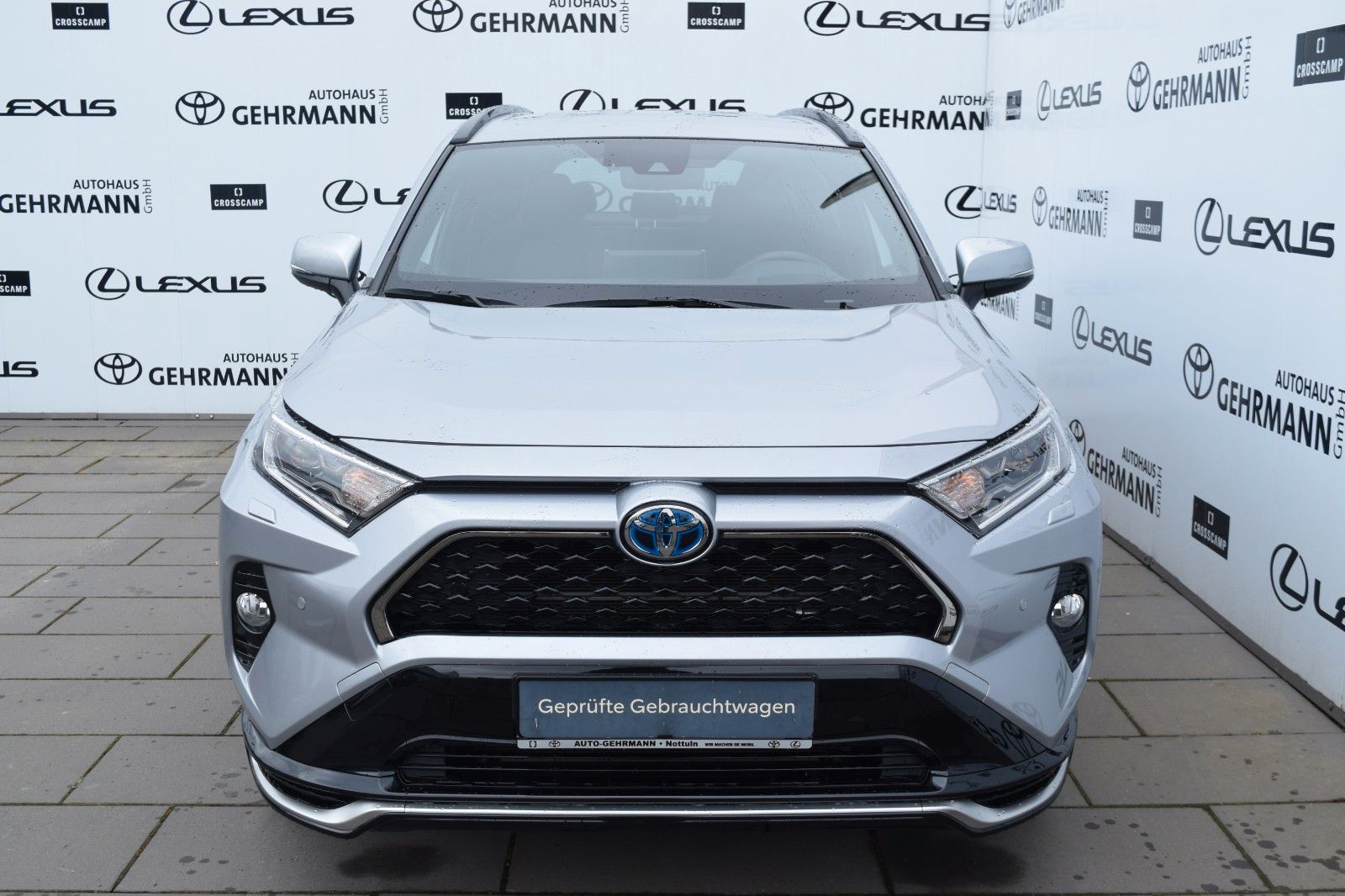Toyota RAV 4 Plug-in Hybrid - Samsaru's Car Outlet