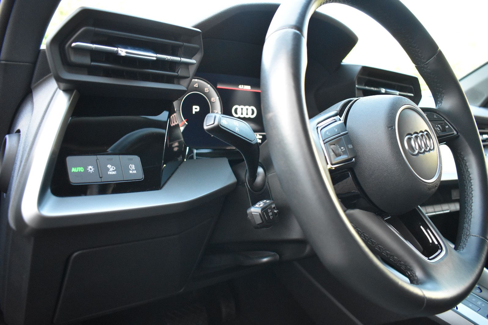 Audi A3 Sportback 30 TFSI S-Tronic - Samsaru's Car Outlet