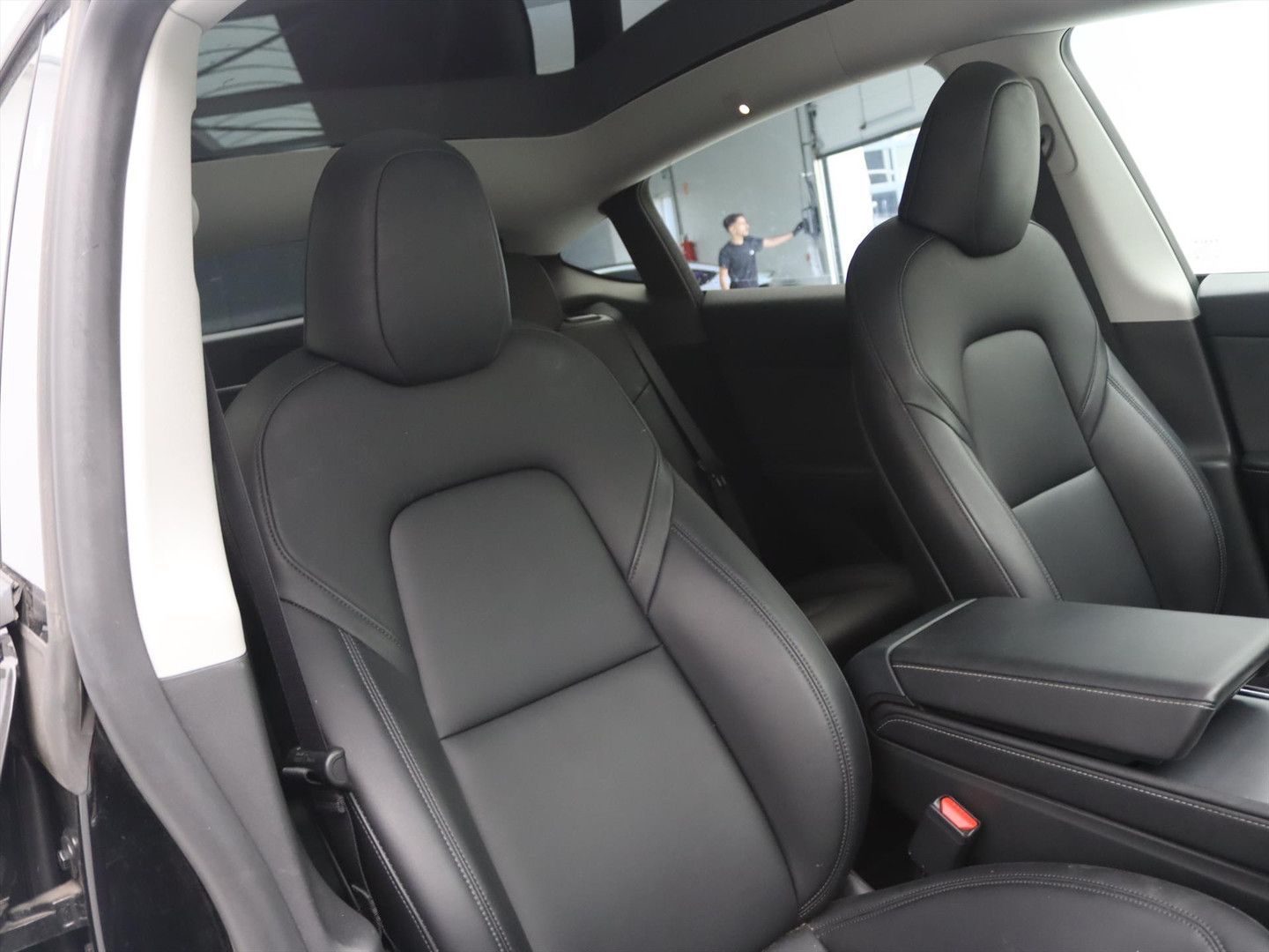 Tesla Model Y Long Range AWD 75kWh 351pk AMD RYZEN HW4