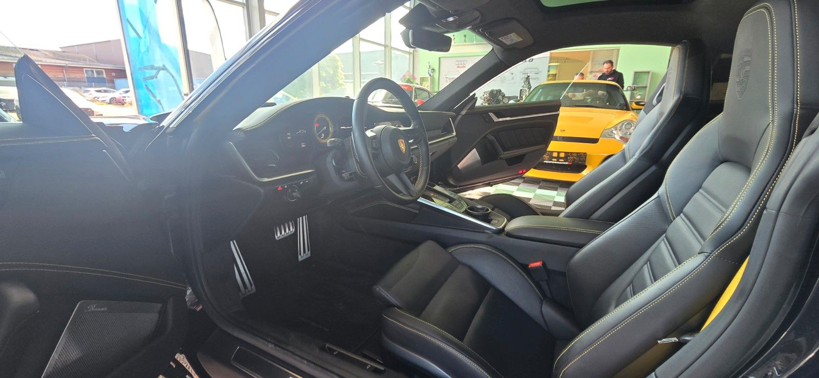 Porsche 992 Turbo S/SportAGA/Pano/Lift/Approved