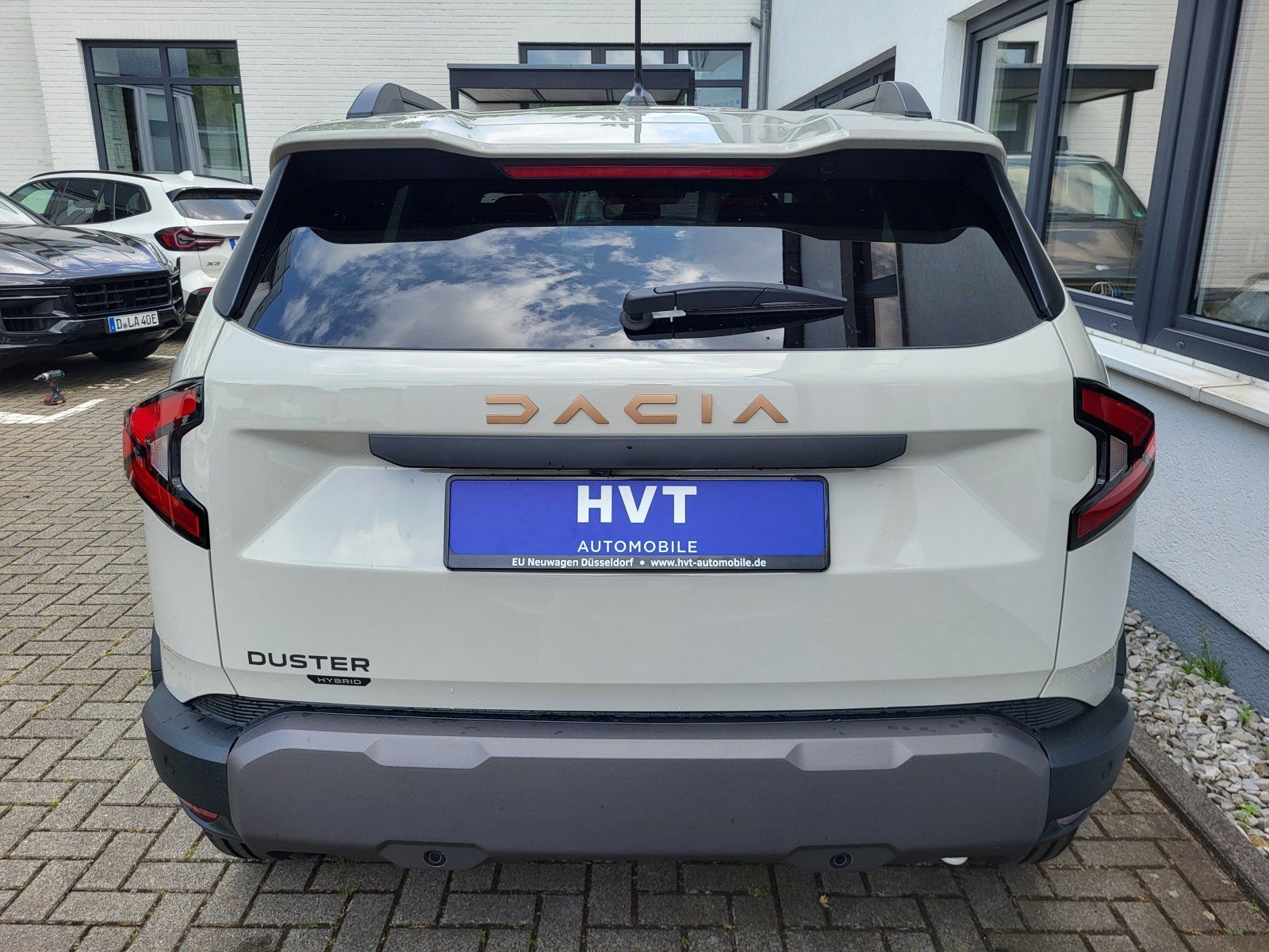Dacia Duster NEW Hybrid 140 4x2 Extreme - Samsaru's Car Outlet