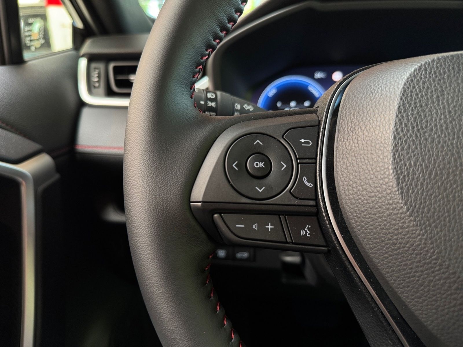 Toyota RAV4 Plug-In Hybrid 2.5 Teamplayer ACC+AUT+LED