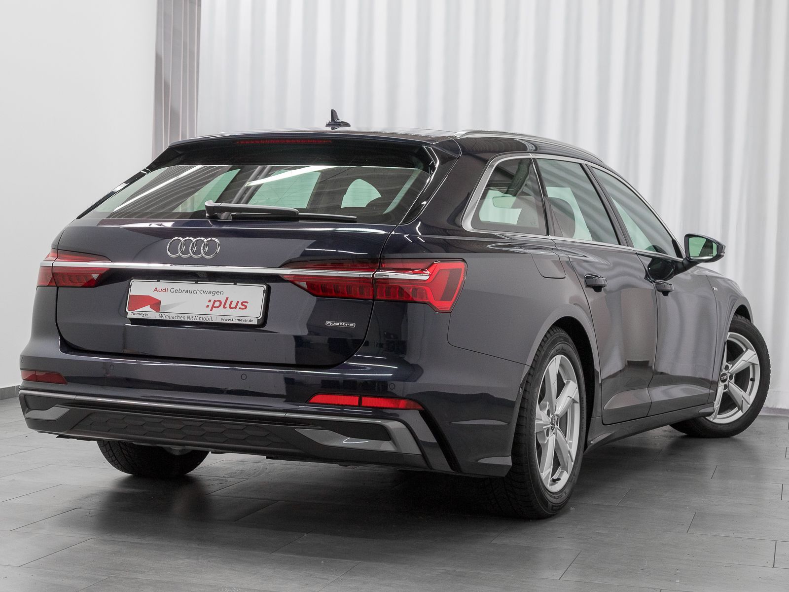Audi A6 Avant 45 TDI Q S LINE - Samsaru's Car Outlet