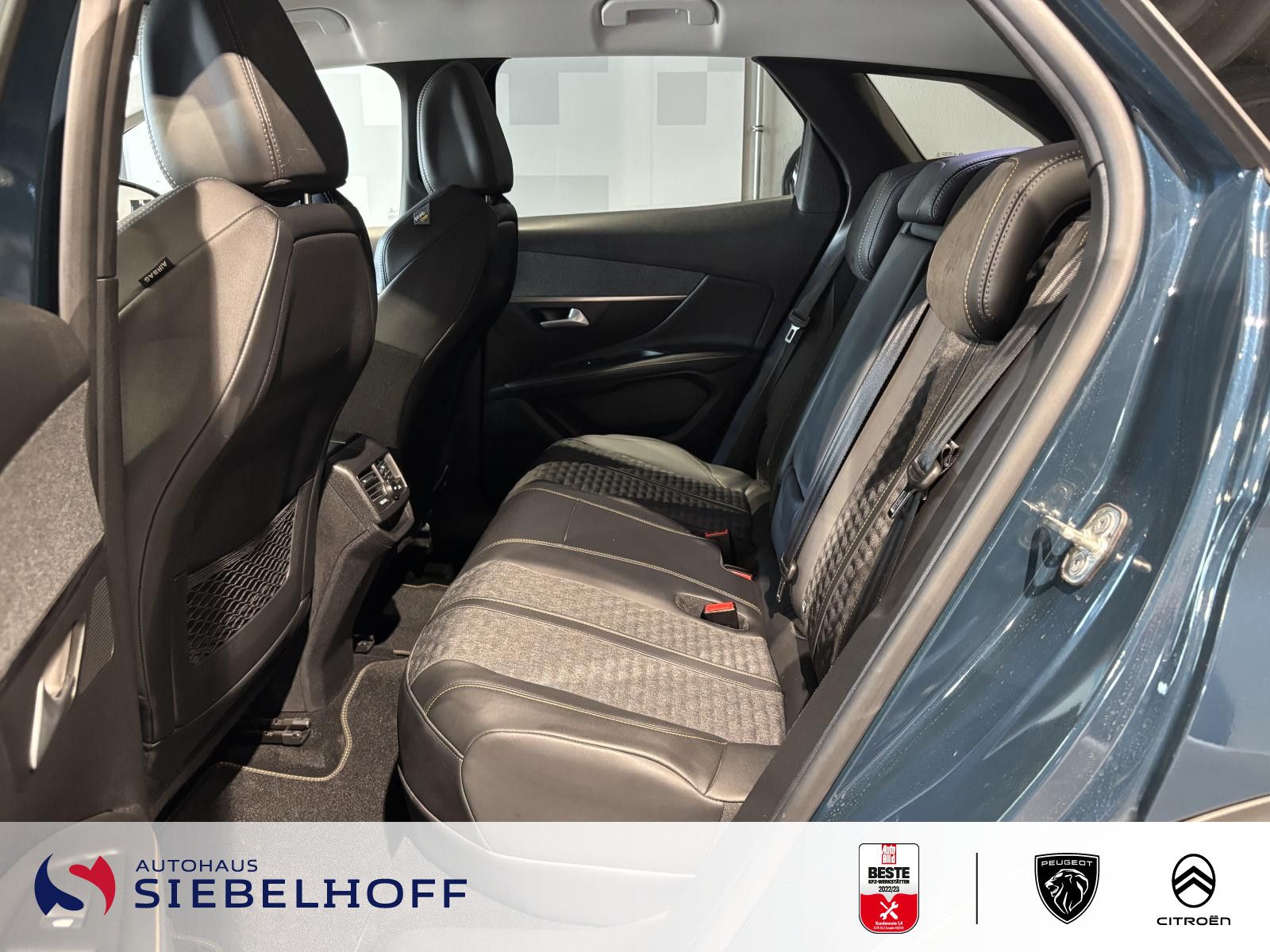 Peugeot 3008 Roadtrip HYBRID 225 e-EAT8