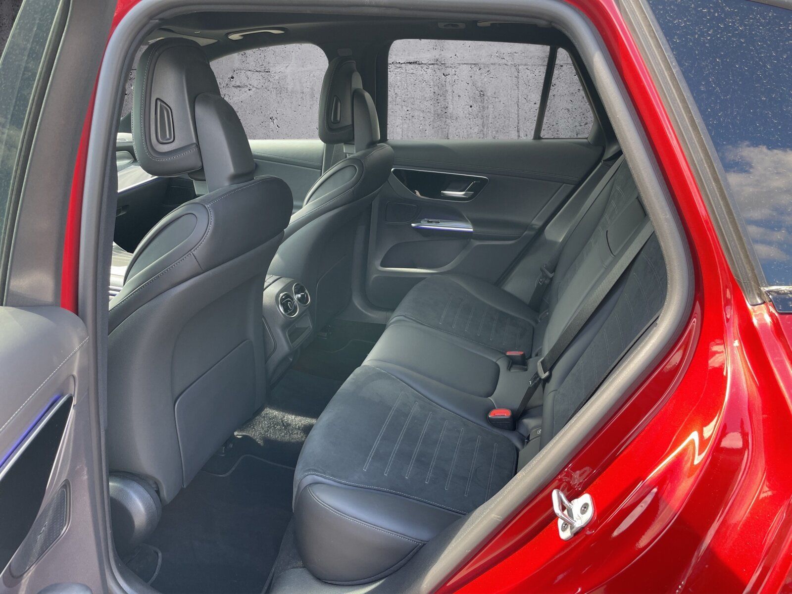Mercedes-Benz GLC 300d 4M AMG+NIGHT+AHK+DISTRO+PANO+360+MEMORY