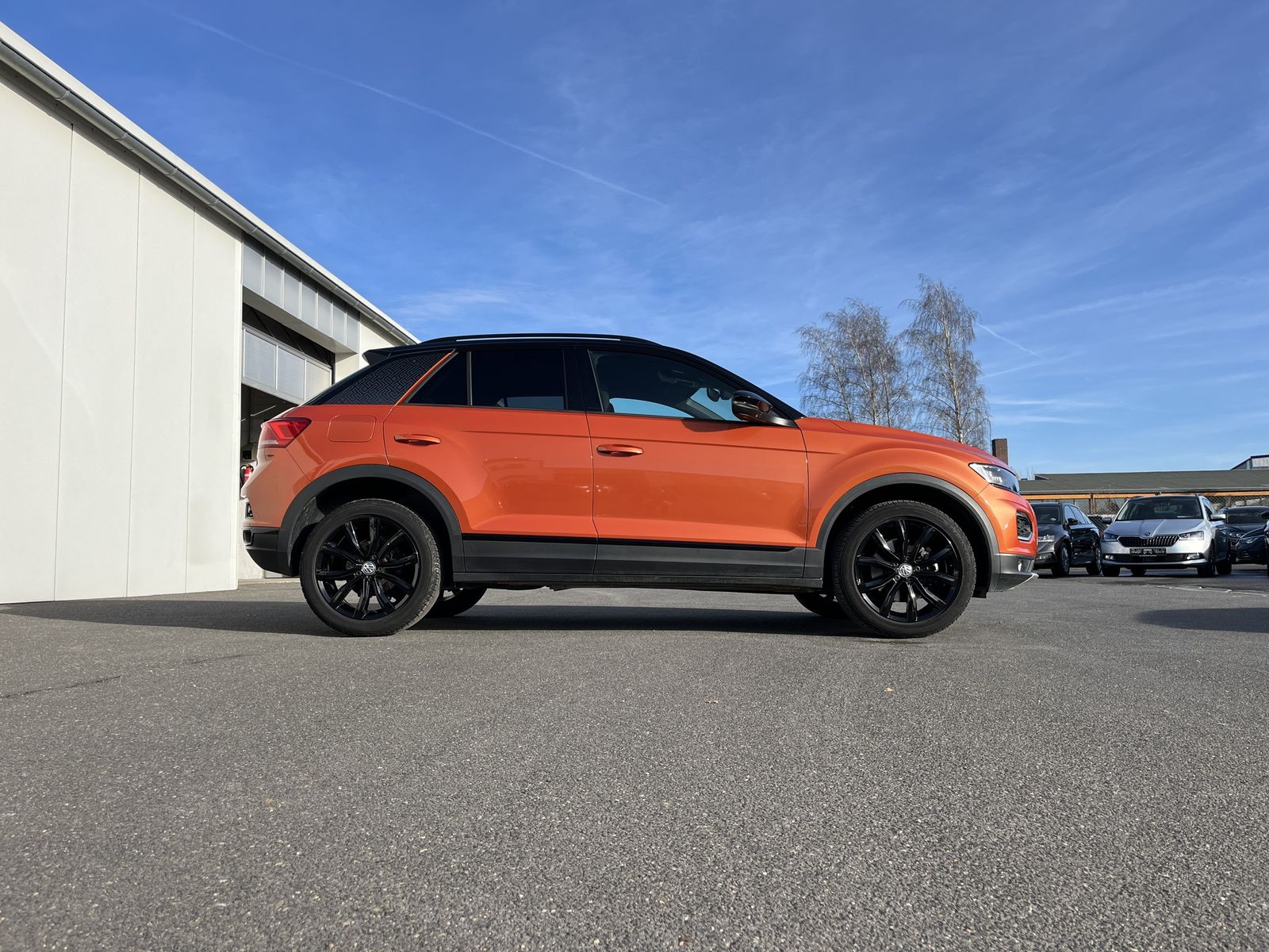 Volkswagen T-Roc 2.0 TDI DSG Style - Samsaru's Car Outlet