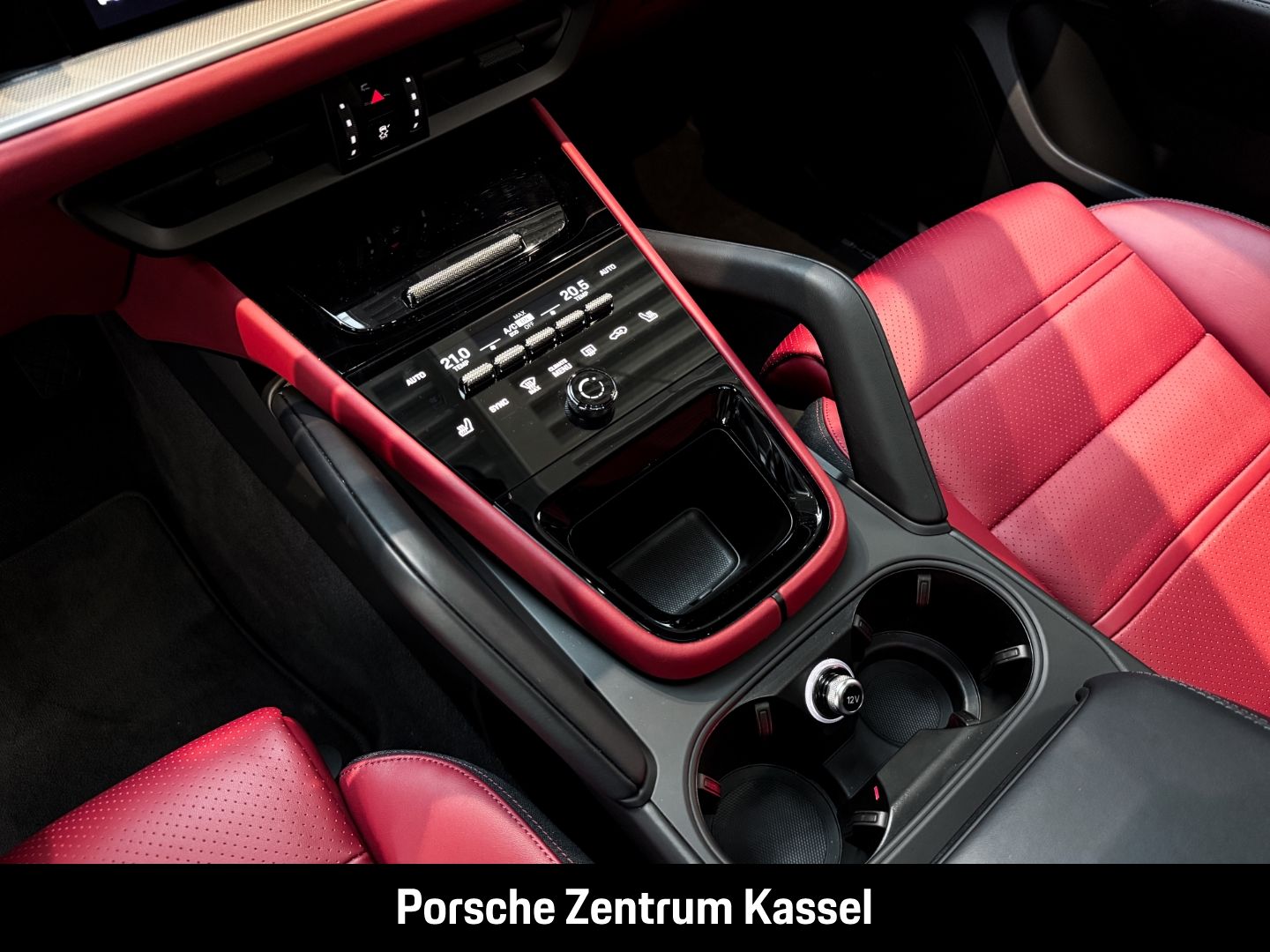 Porsche Cayenne EU6e E-Hybrid Coupe Park-Assistent