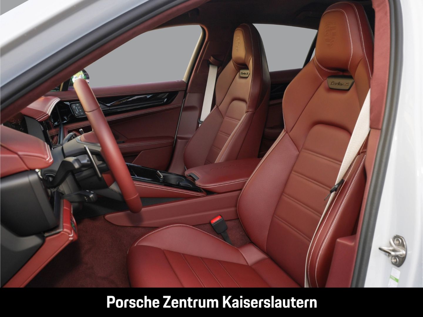 Porsche Panamera Turbo S E-Hybrid Burmester Clubleder