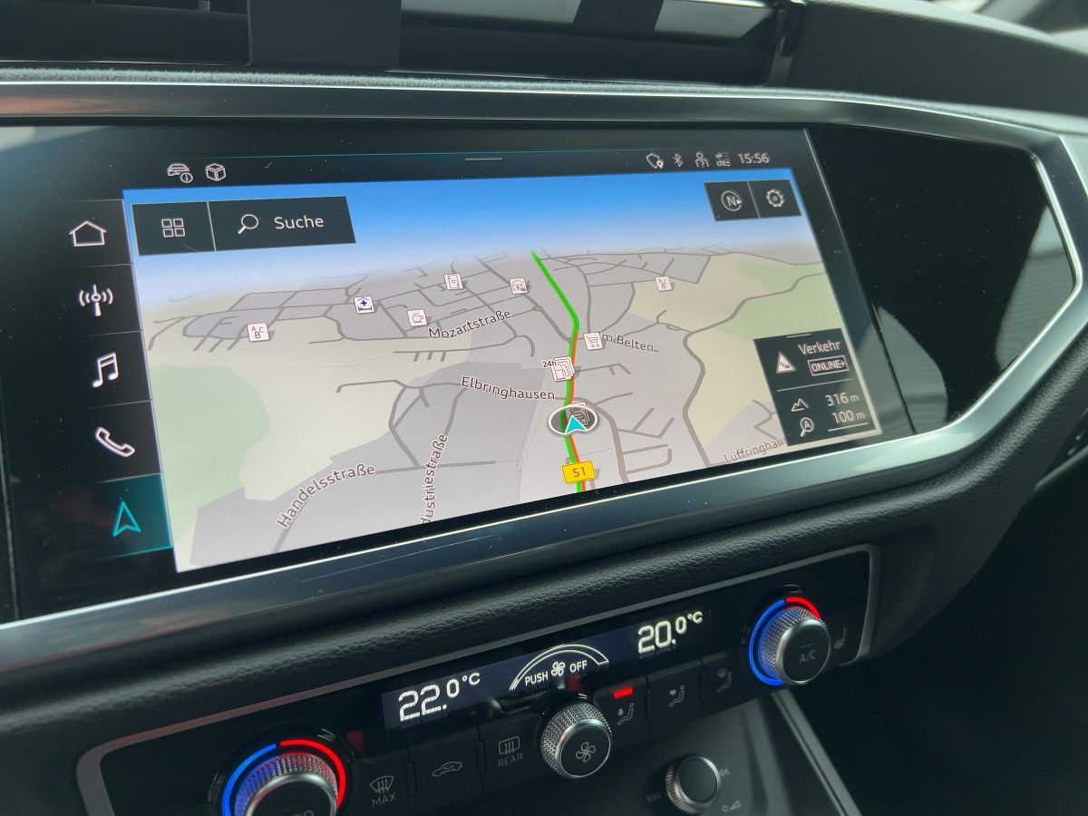 Audi Q3 45 TFSI quattro S-line - Samsaru's Car Outlet