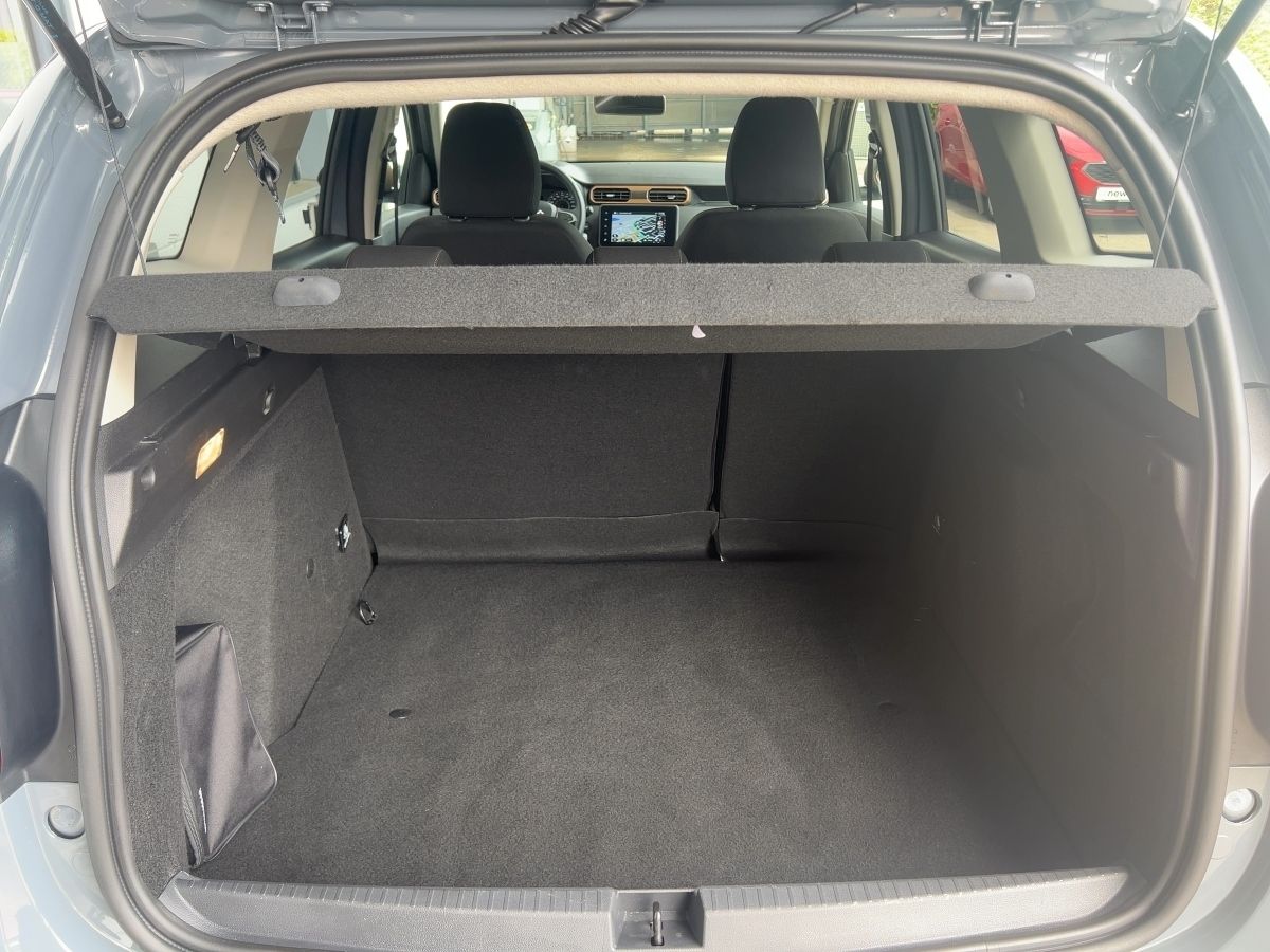Dacia Duster 1.3 TCe 150 Extreme 2WD - Samsaru's Car Outlet