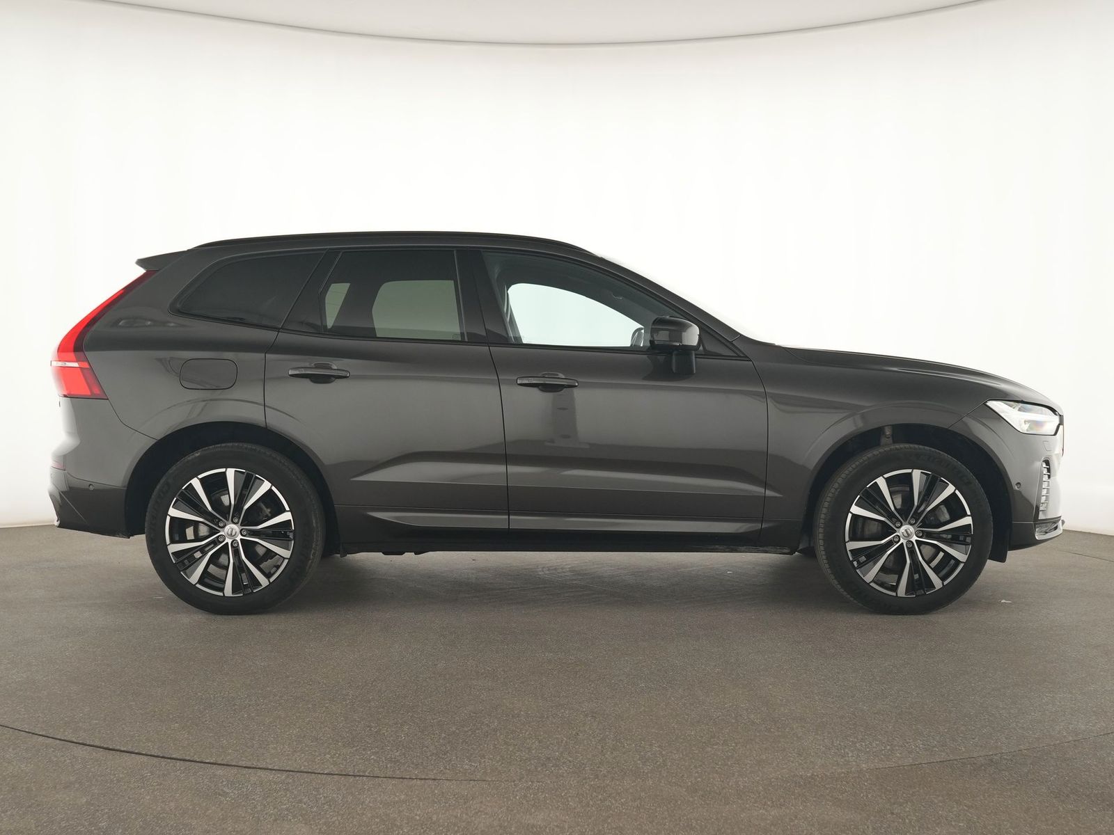 Volvo XC60 Ultra Dark ACC|Panorama|Aktives Fahrwerk|AH