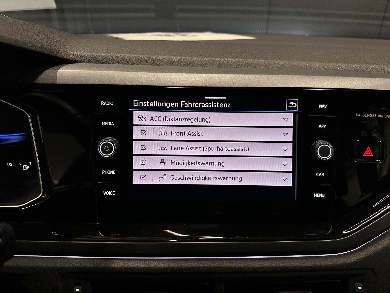 Volkswagen Polo VI R-Line *NAVI*IQ.Drive*KAMERA*CarPlay*ACC