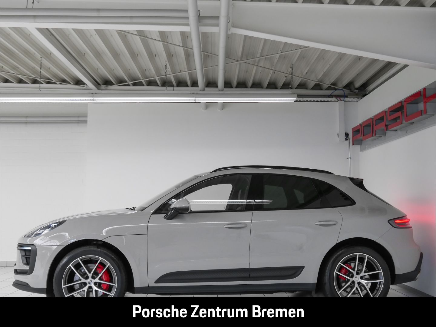 Porsche Macan S - Samsaru's Car Outlet