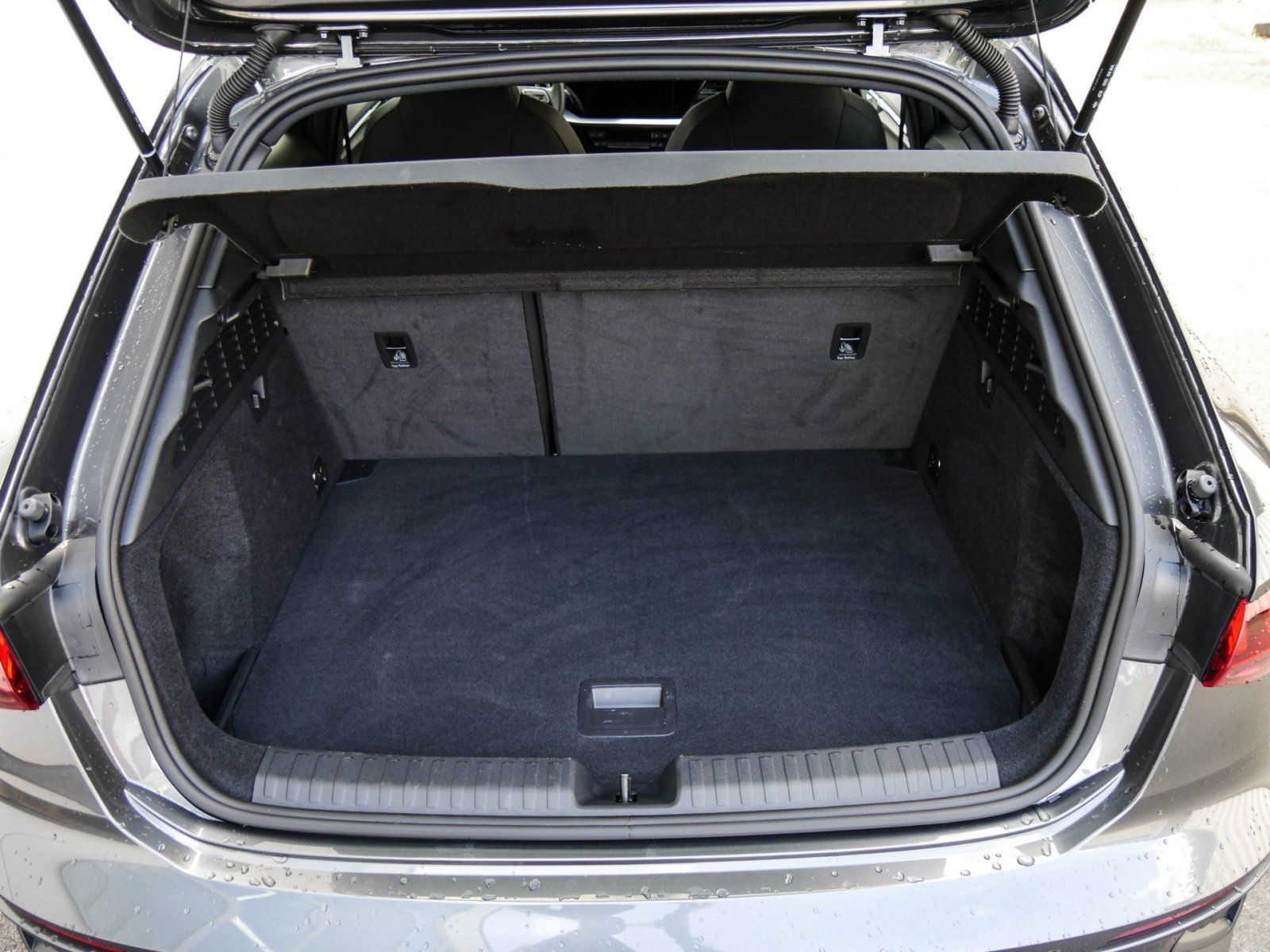 Audi A3 Sportback 35 TFSI S-Line Black - Samsaru's Car Outlet