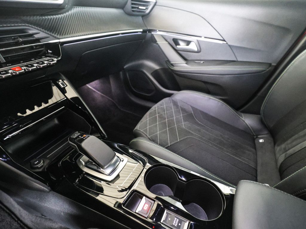 Peugeot e-208 GT-Pack - Samsaru's Car Outlet
