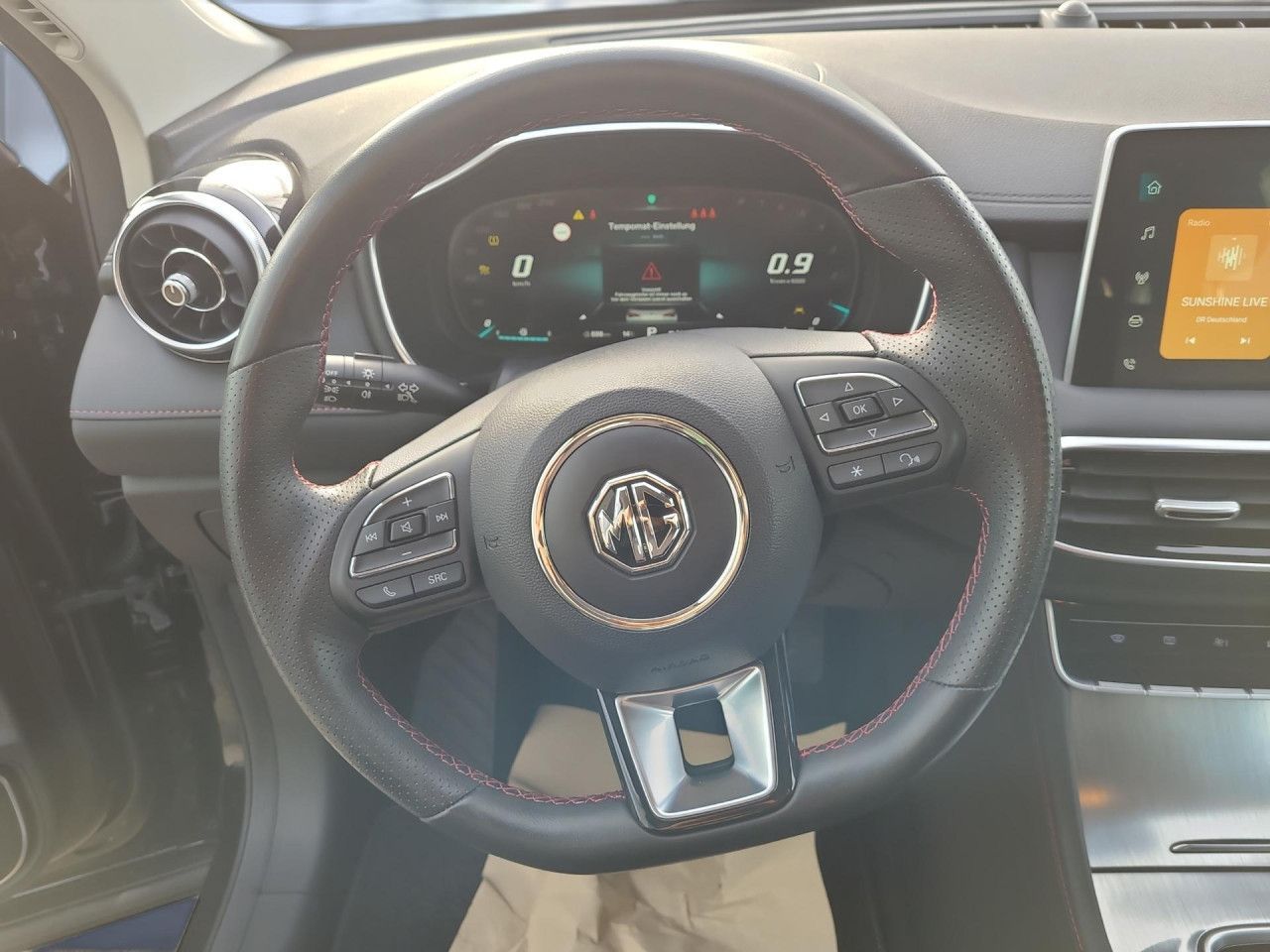 MG HS Comfort Bluetooth Navi Klima Einparkhilfe
