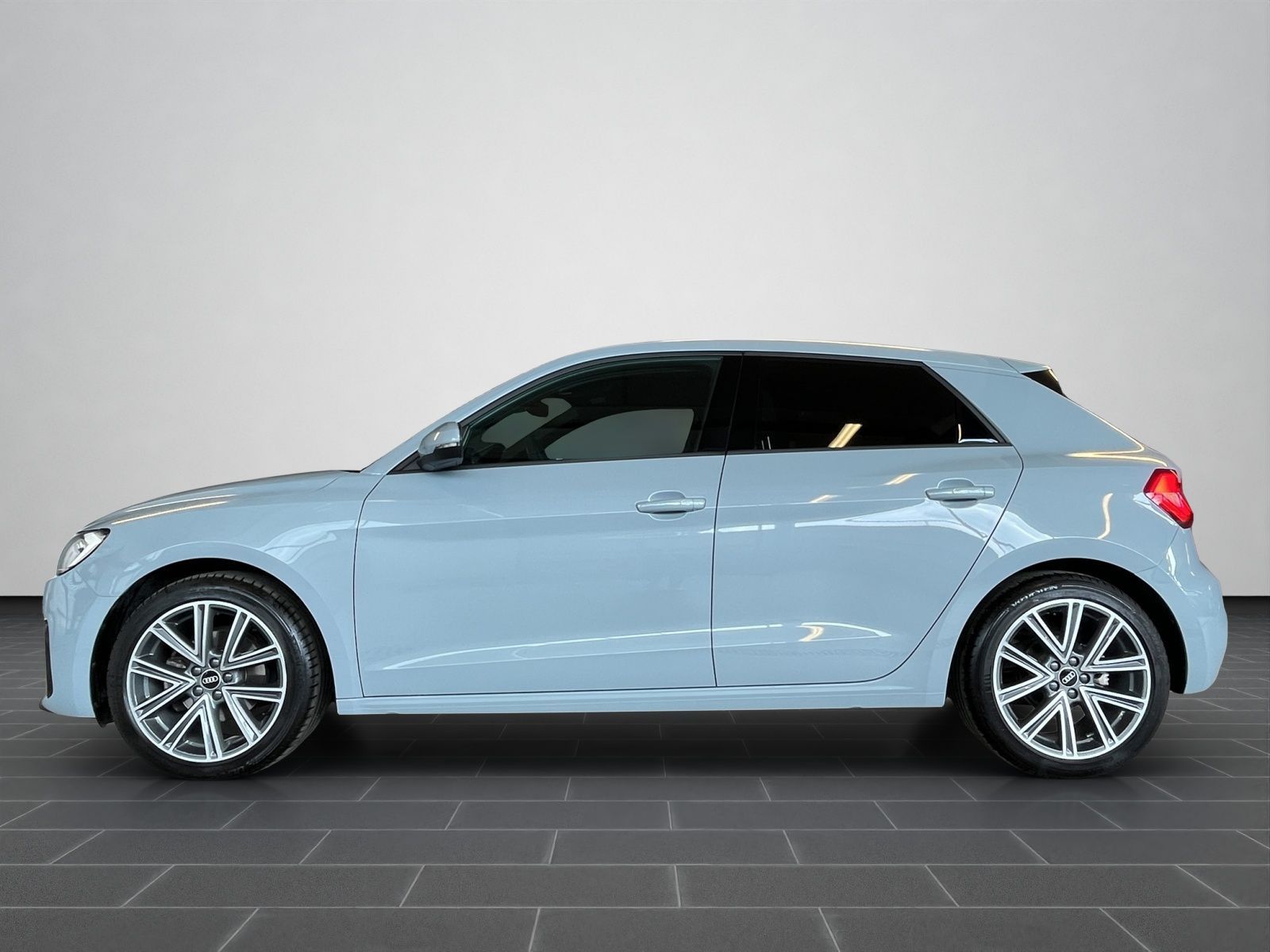 Audi A1 Sportback Advanced 30 TFSI - Samsaru's Car Outlet