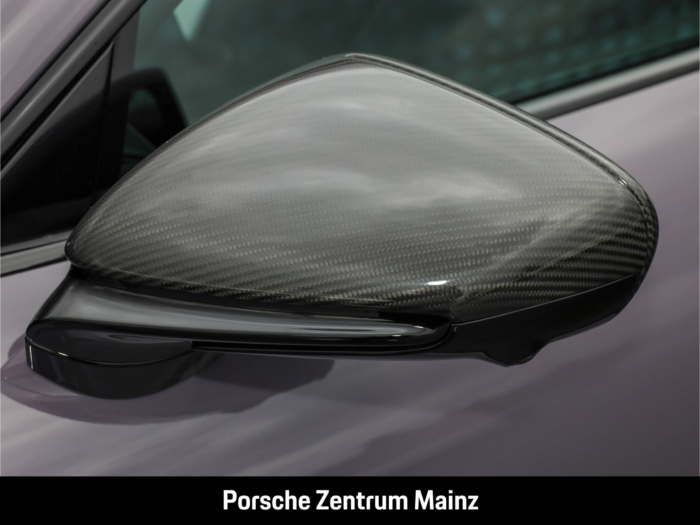 Porsche Taycan Sport Turismo UPE:154.000€,Beifahrerdispl