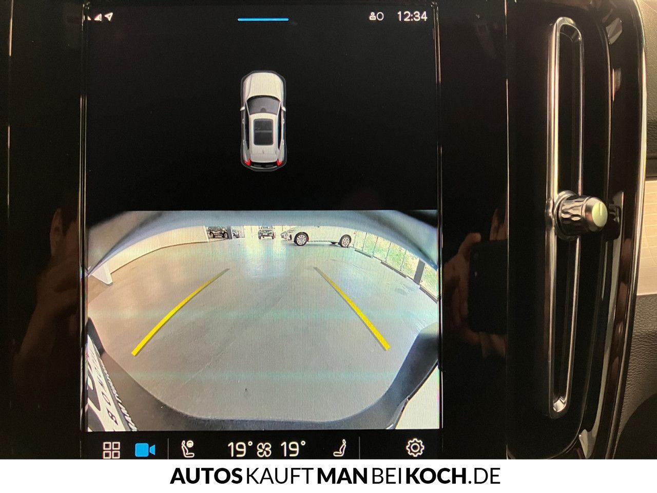 Volvo XC40 B3 DKG Core AHK LED SHZ/LHZ NAVI PDC/CAM!