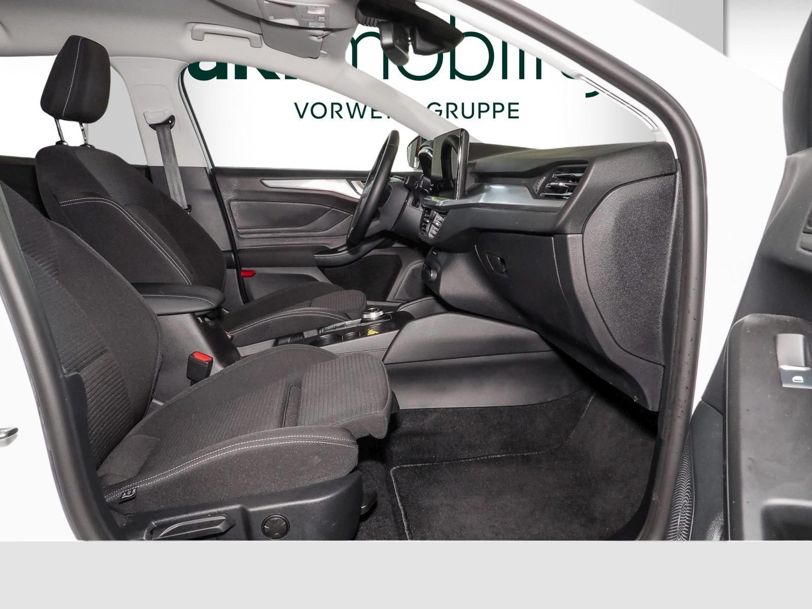 Ford Focus Turnier 1.5 EcoBlue Aut. Titanium-Sync 3 m