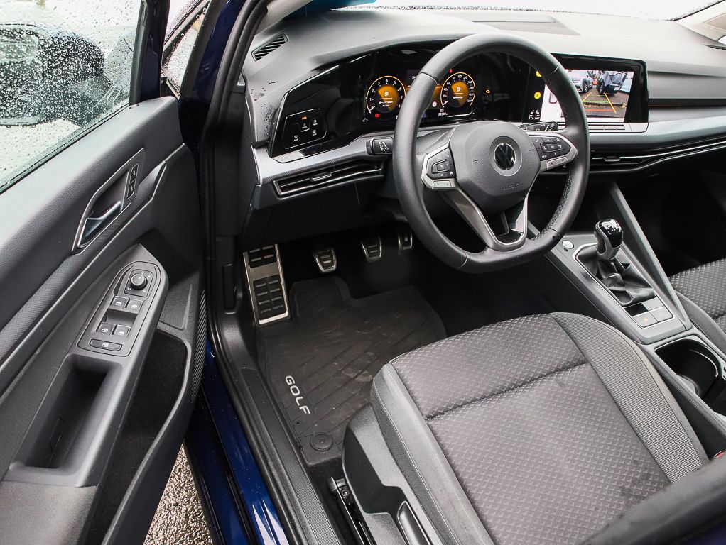 Volkswagen Golf VIII 1.5 TSI ACTIVE - Samsaru's Car Outlet