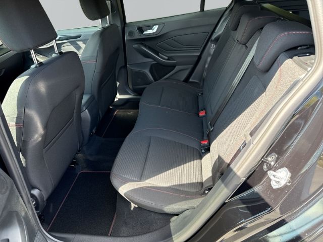 Ford Focus Turnier ST-Line X 1.0 EcoBoost MHEV Aut. B