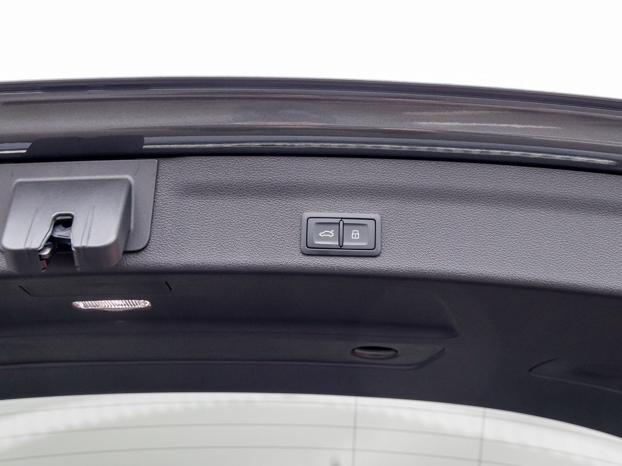 Audi A6 Avant S line 45 TFSI quattro S tronic ACC HUD