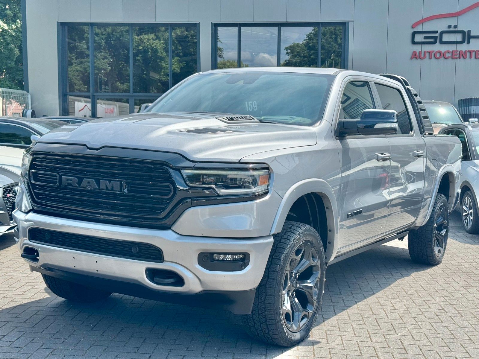 Dodge RAM 1500 Limited *Pano*HuD*H&K*360*1.Hand*Prins*