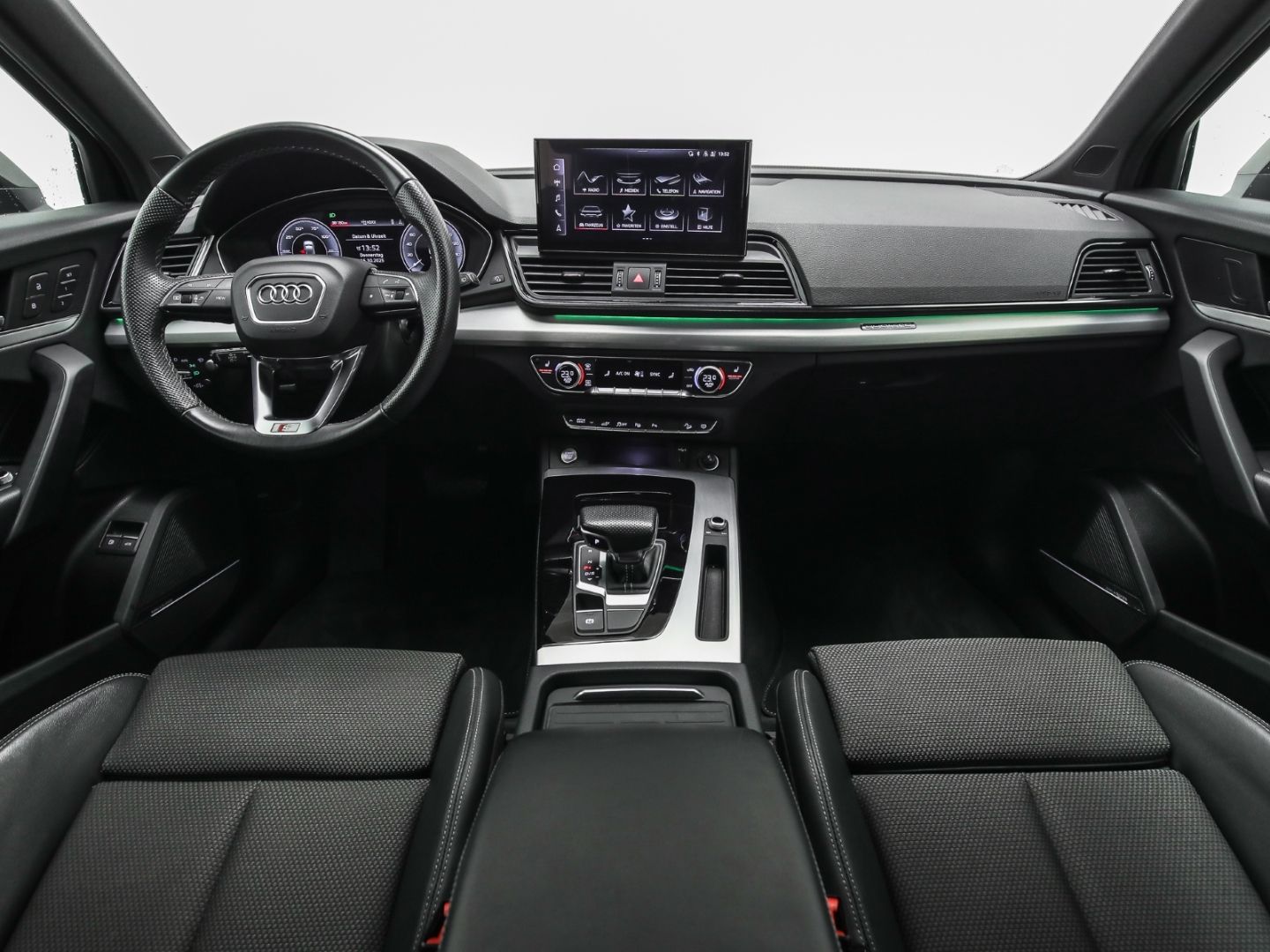 Audi Q5 Sportback 55 TFSI e S line AHK HuD Luftfeder