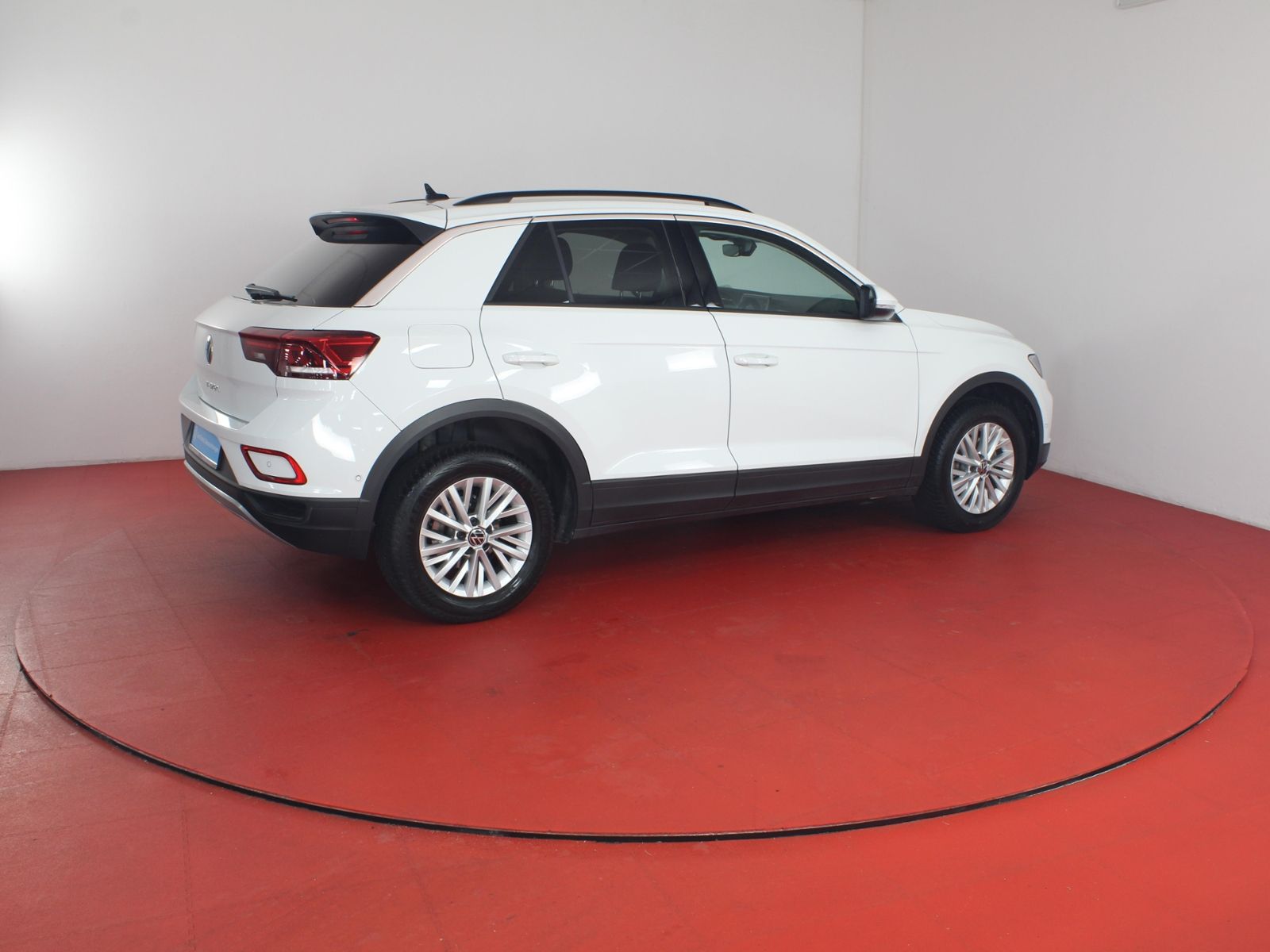Volkswagen T-ROC Life 1.0TSI - Samsaru's Car Outlet