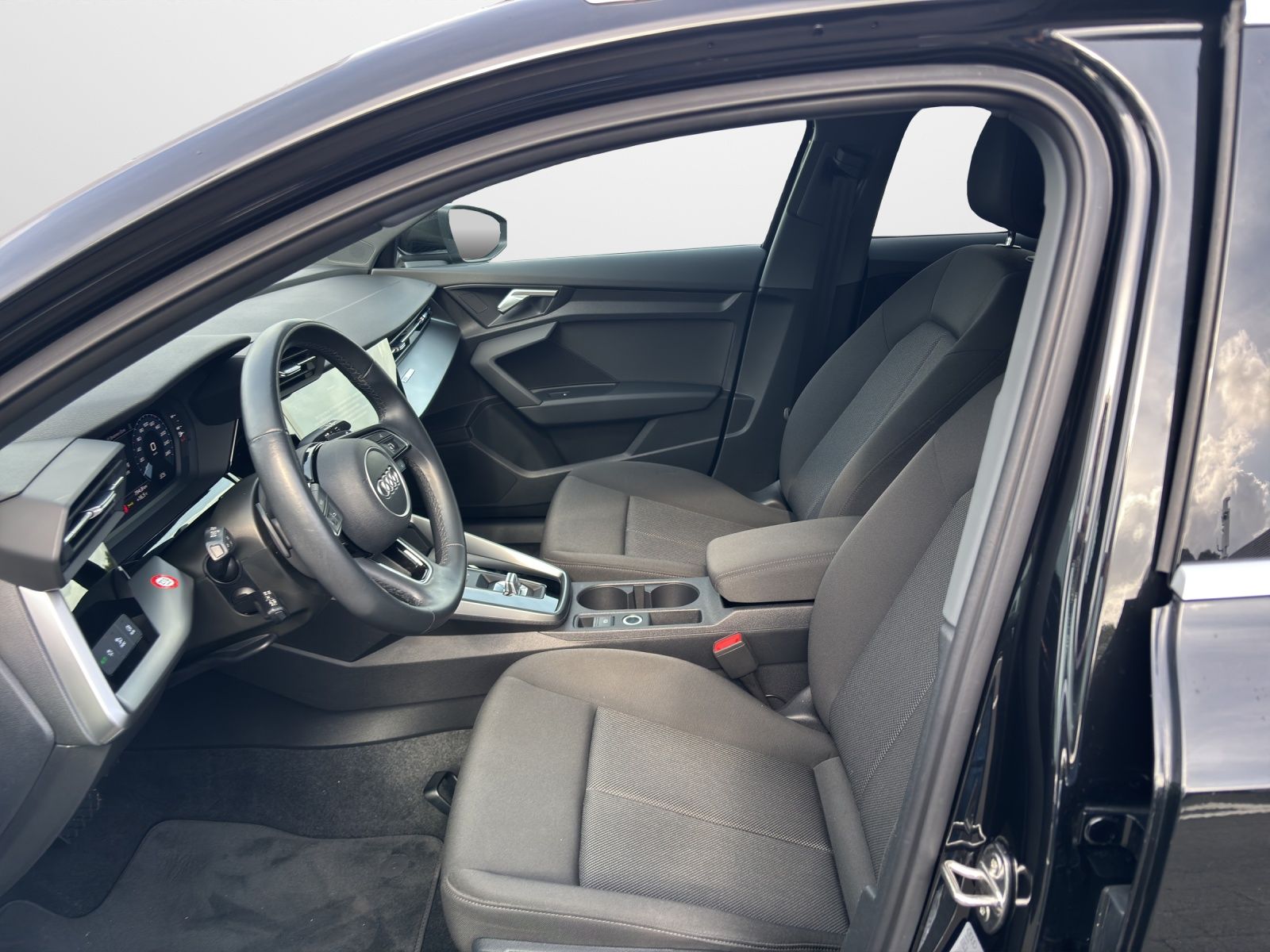 Audi A3 Sportback 40 TFSI e S tronic advanced  AHK LE