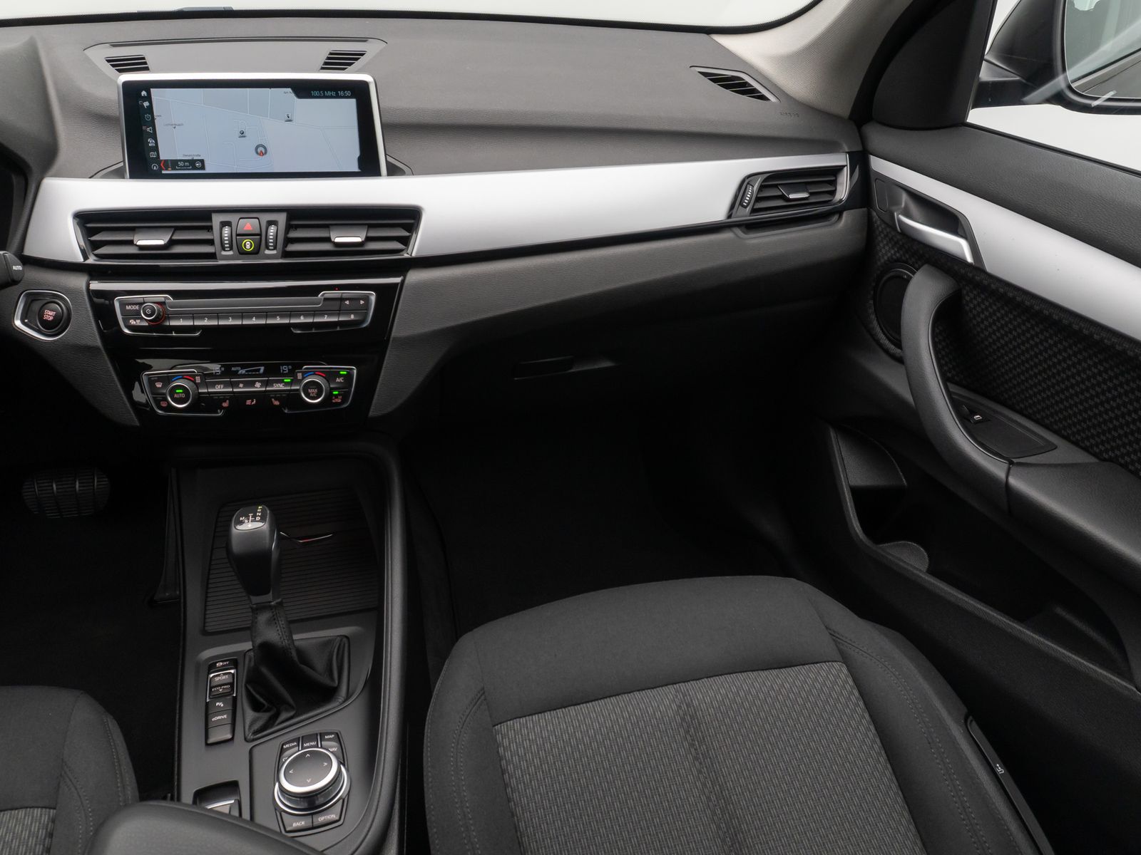 BMW X1 xD25e - Samsaru's Car Outlet
