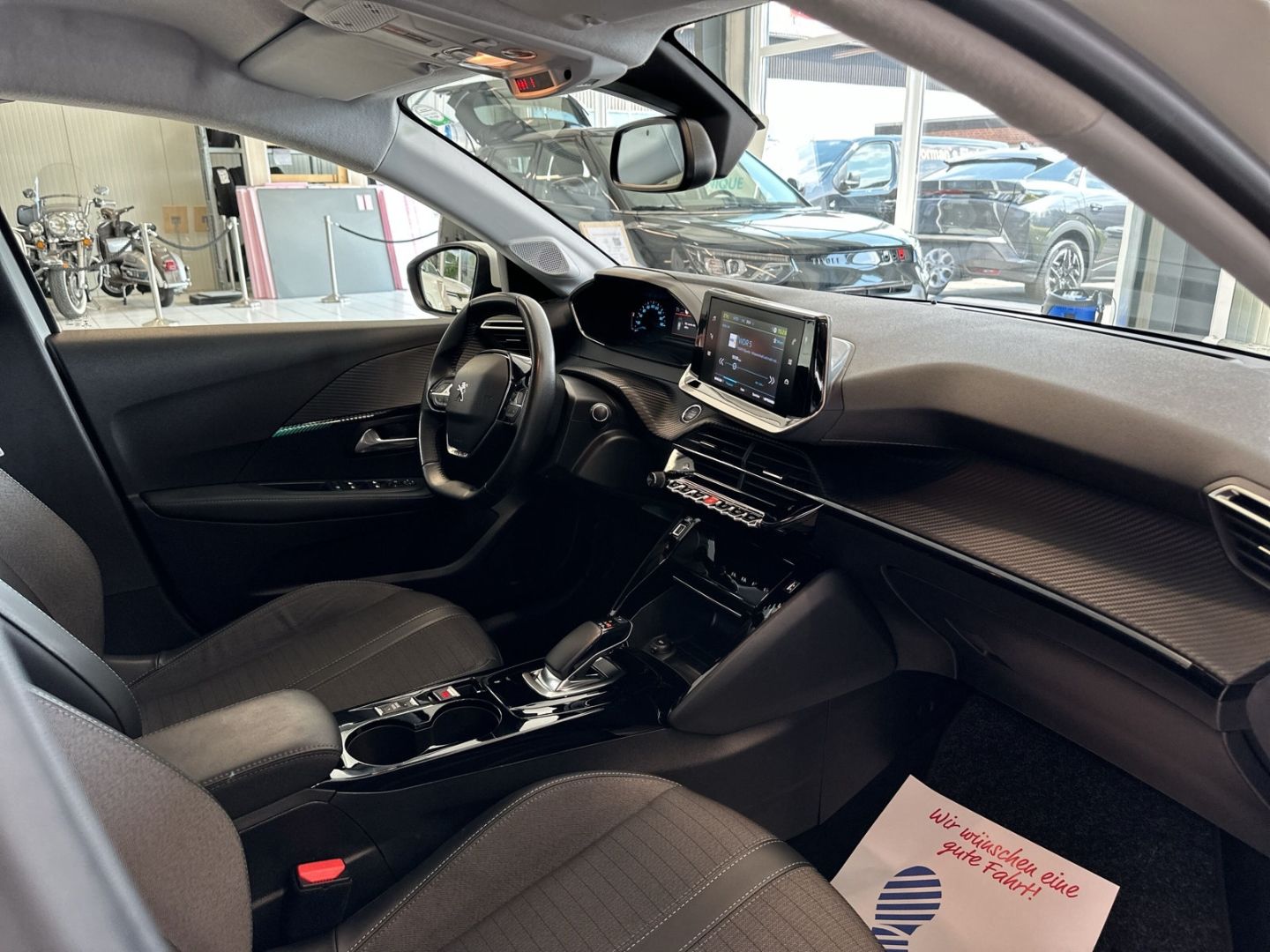 Peugeot 208 e- Allure - Samsaru's Car Outlet