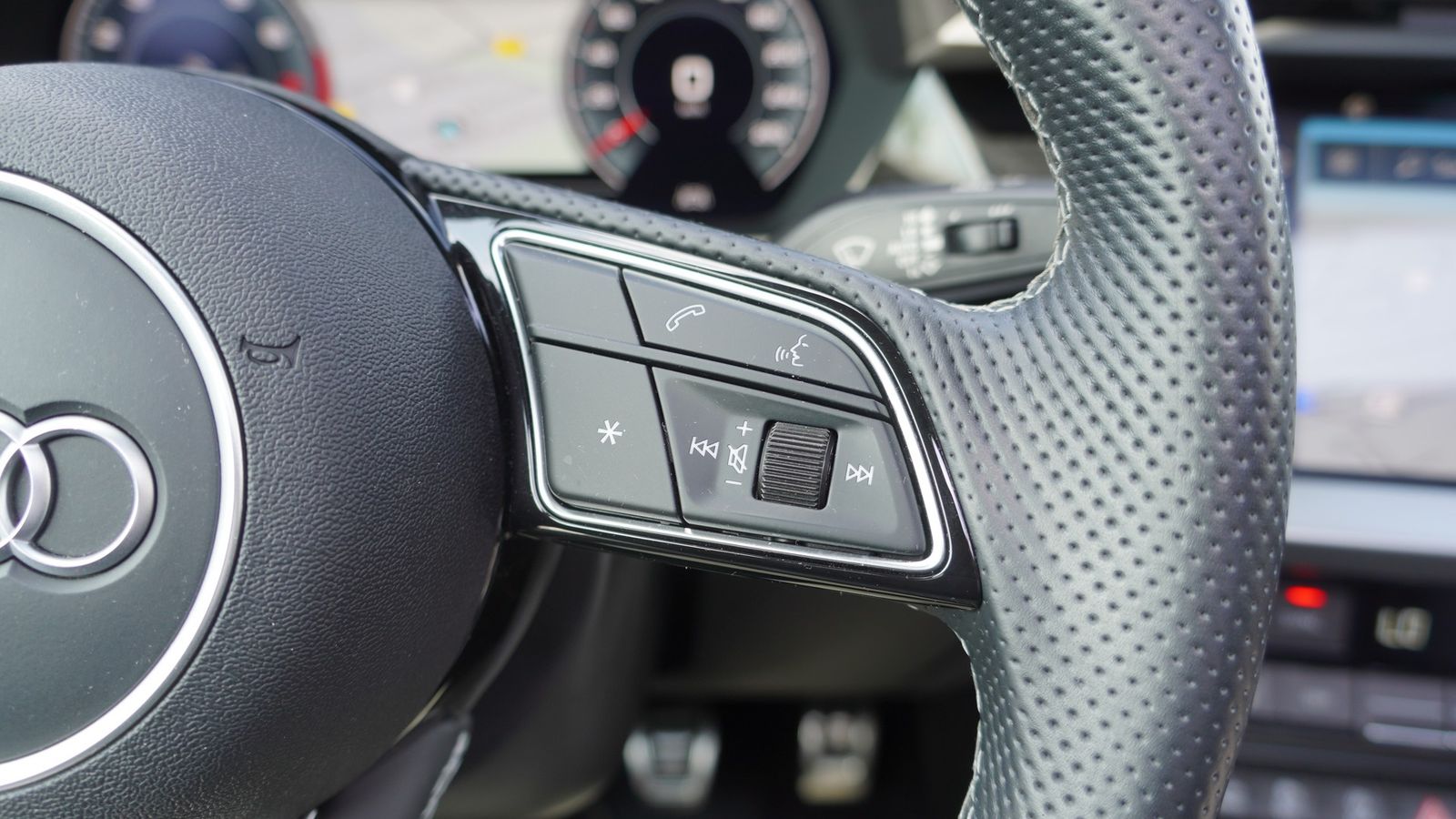 Audi A3 35 TFSI S line - Samsaru's Car Outlet