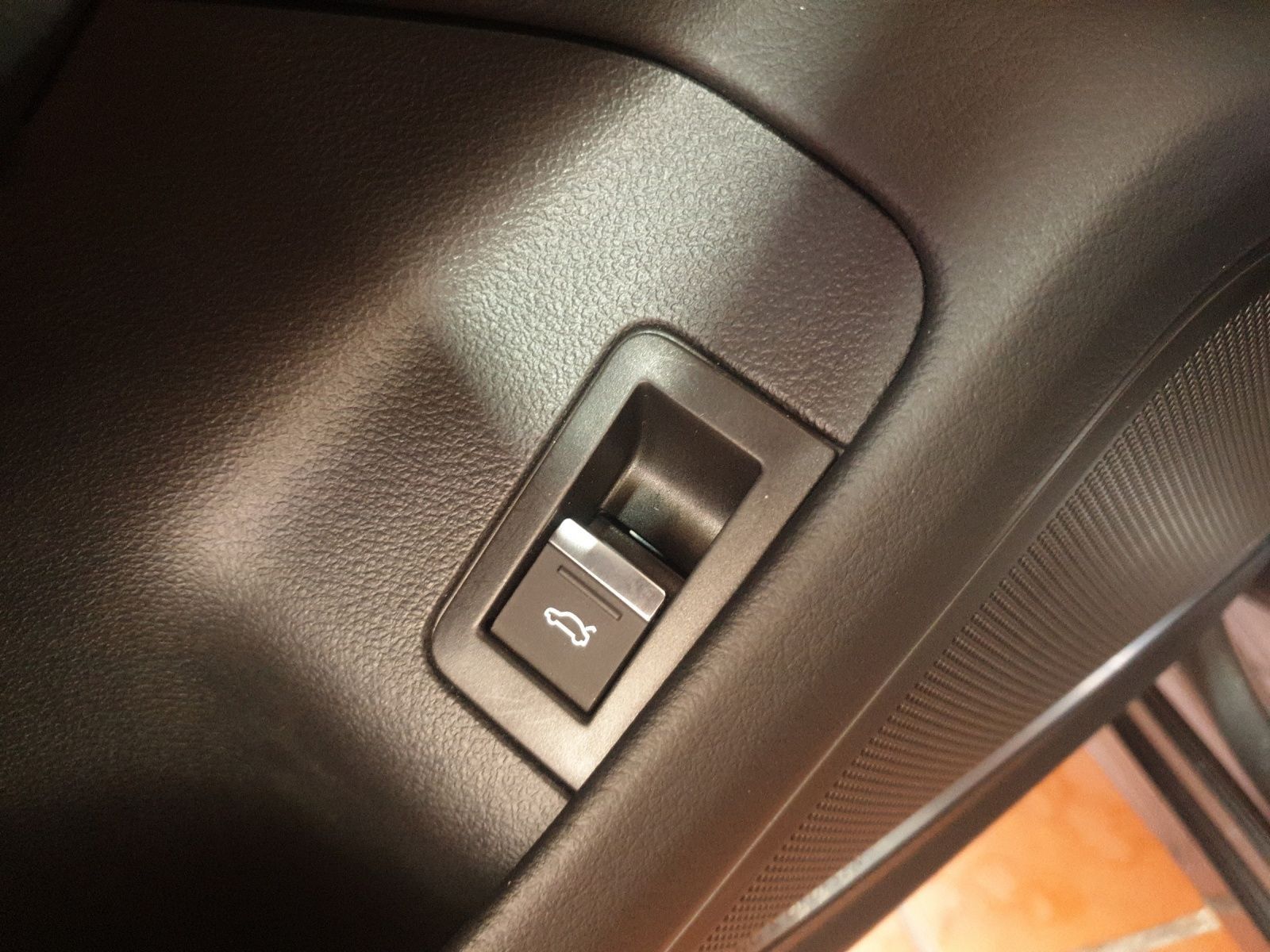 Audi A6 Avant 40 TDI quattro S line - Samsaru's Car Outlet