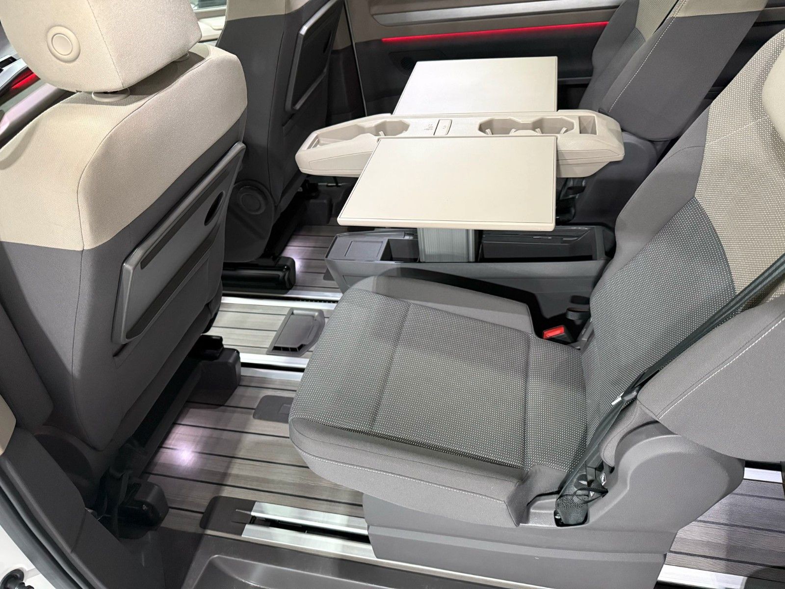 Volkswagen T7 Multivan Edition - Samsaru's Car Outlet