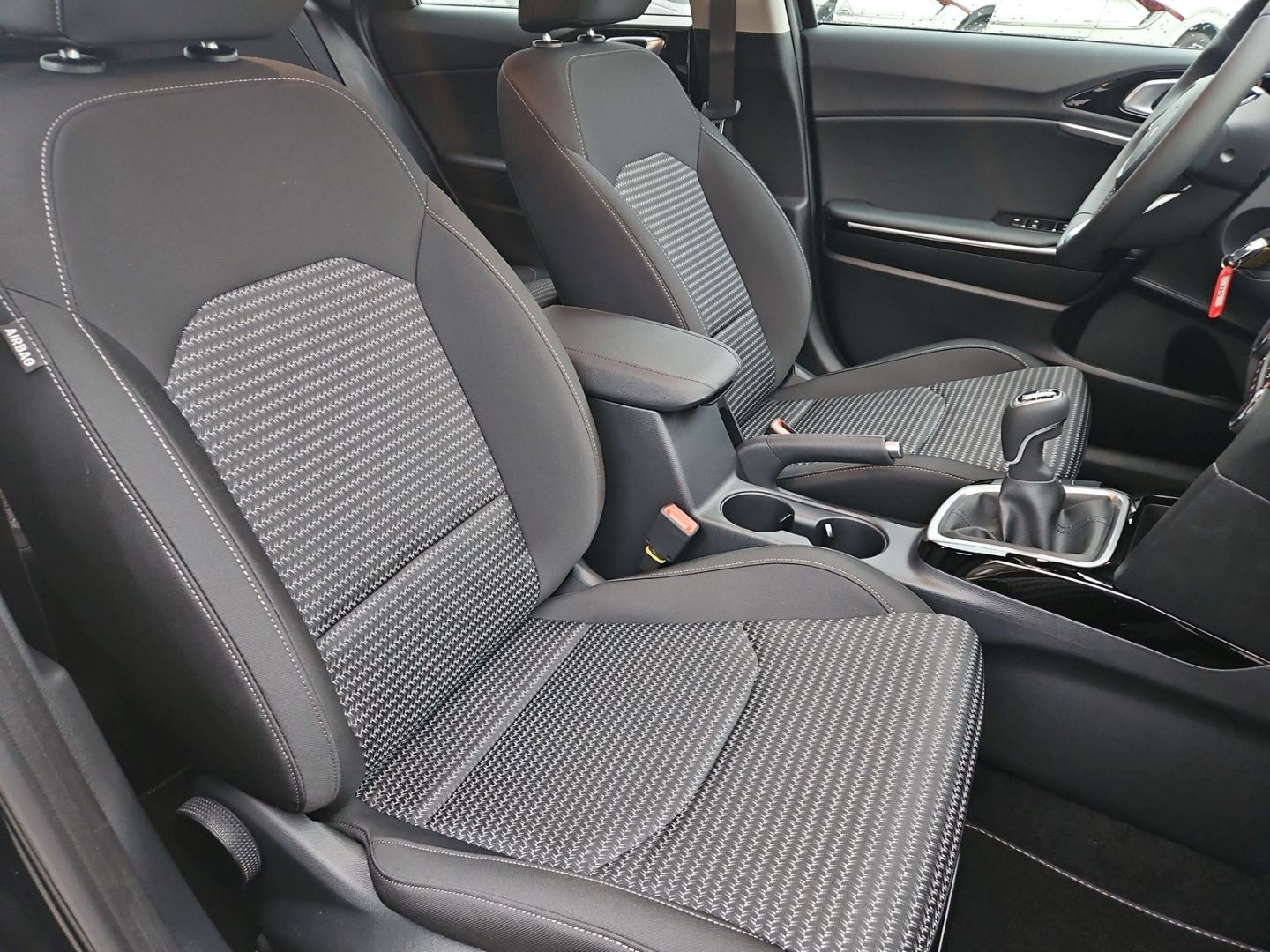 Kia Ceed Lim 1.0T Vision Komfort - Samsaru's Car Outlet
