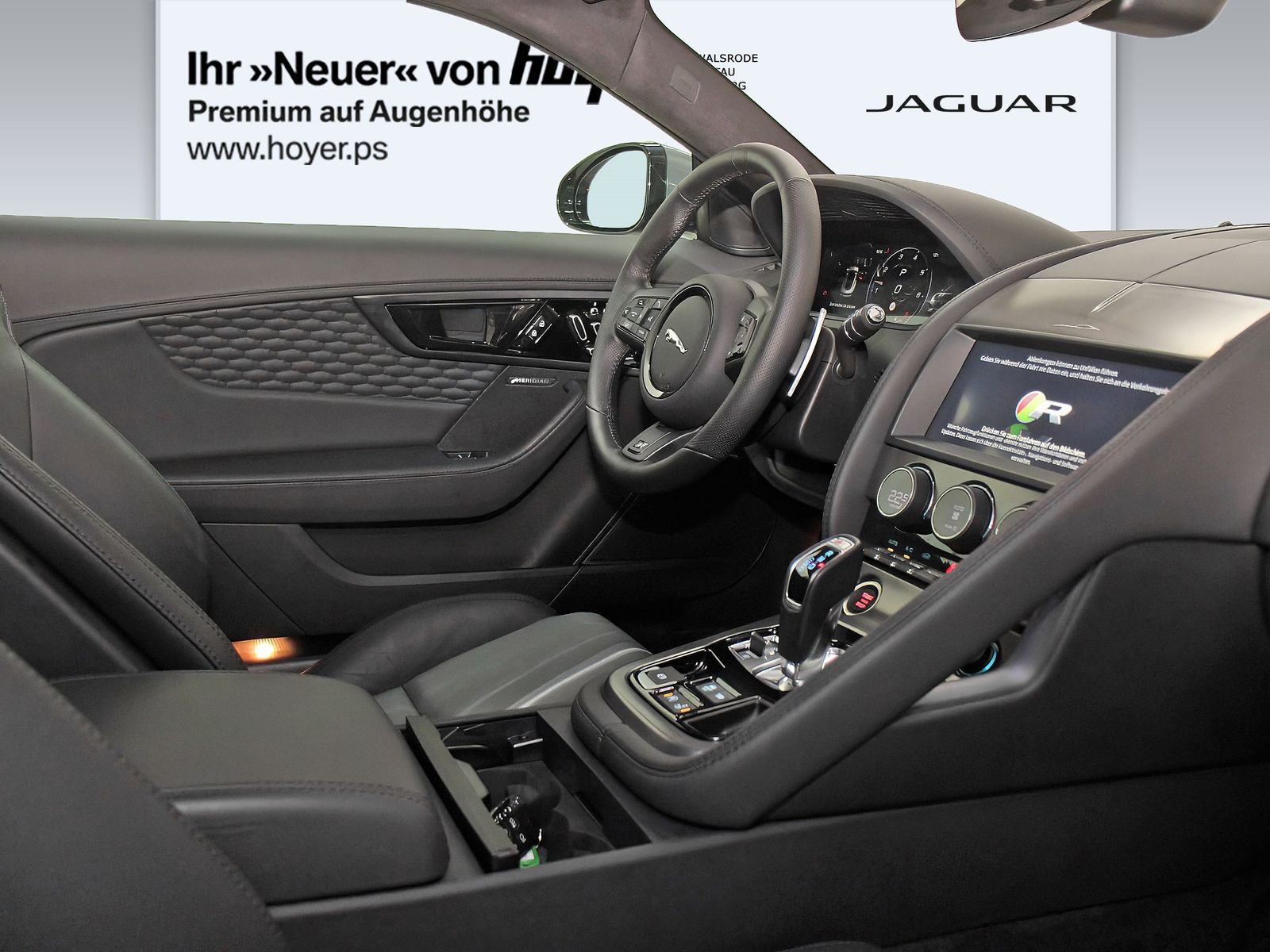 Jaguar F-Type Coupe P575 AWD R75 Pano DAB LED RFK PDC