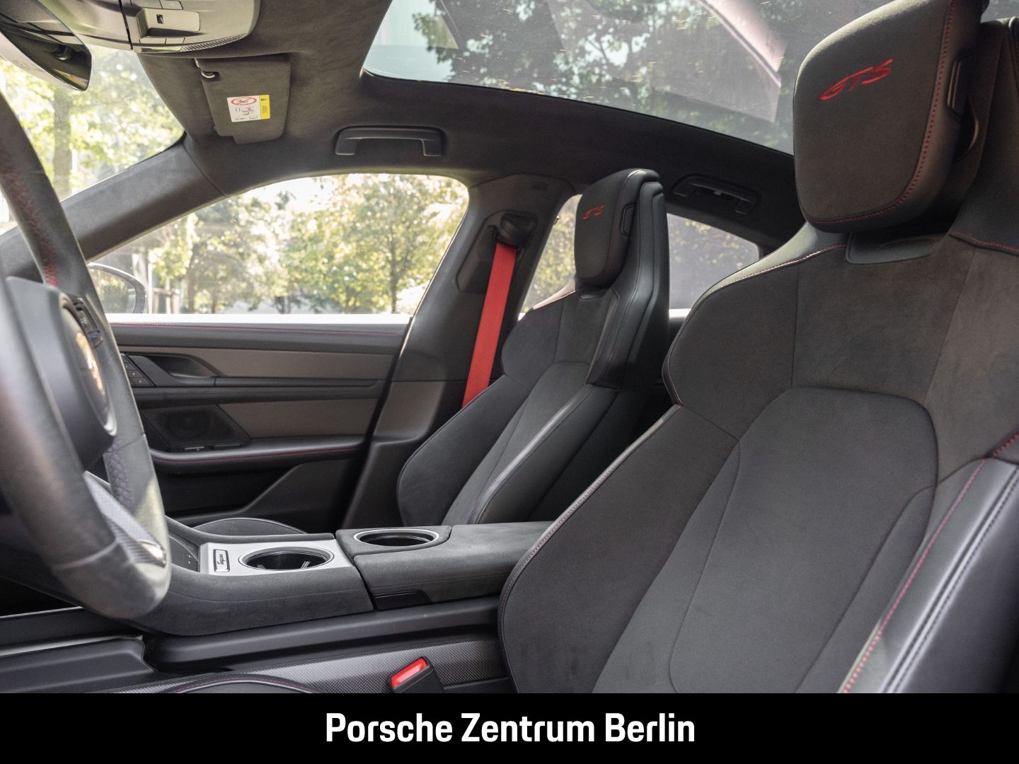 Porsche Taycan GTS HA-Lenkung BOSE 21-Zoll Panoramadach