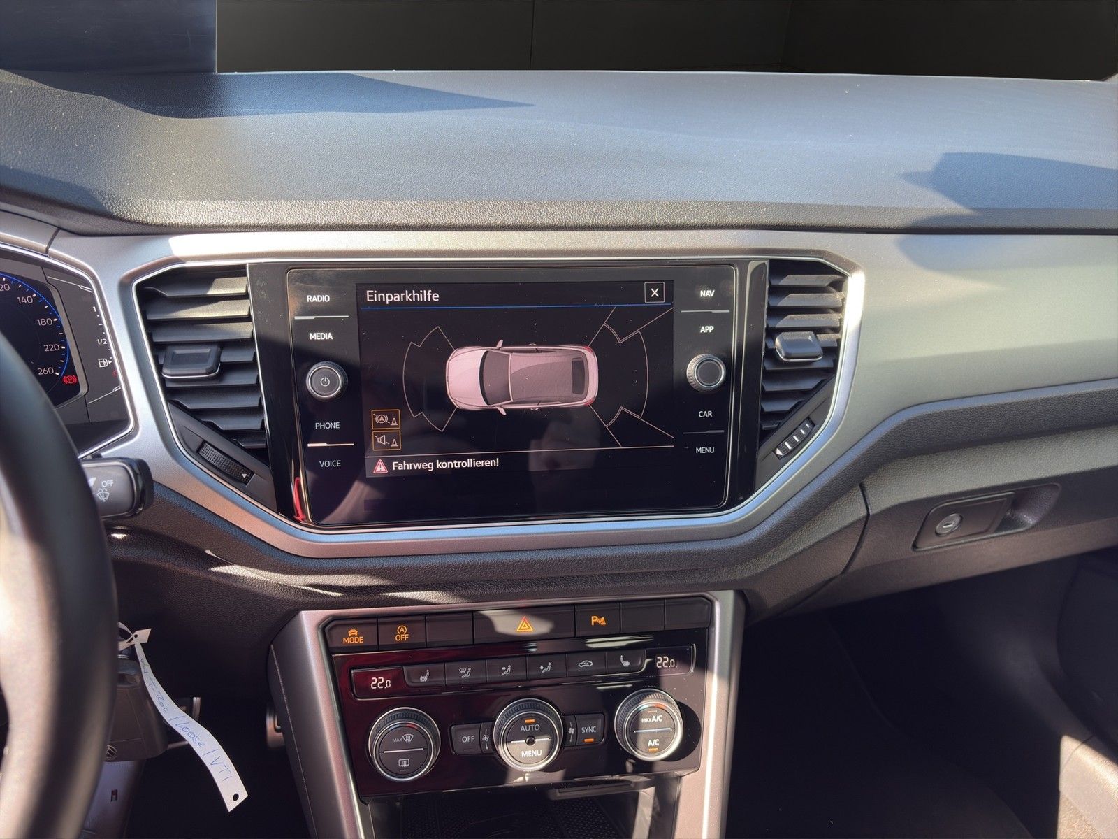 Volkswagen T-Roc 1.5 TSI Active DSG - Samsaru's Car Outlet